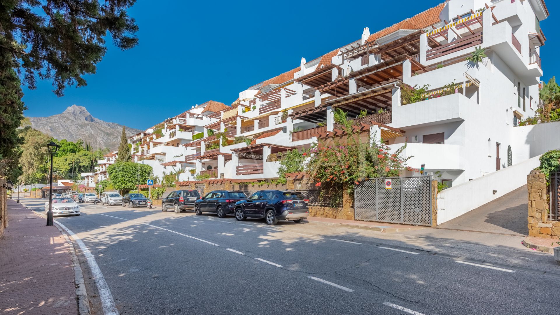 For sale Coto Real II apartment with 2 bedrooms