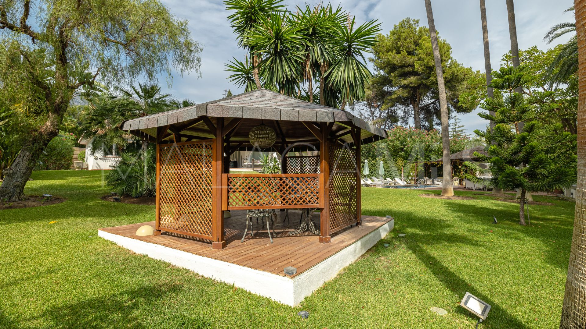 Villa for sale in Rocio de Nagüeles