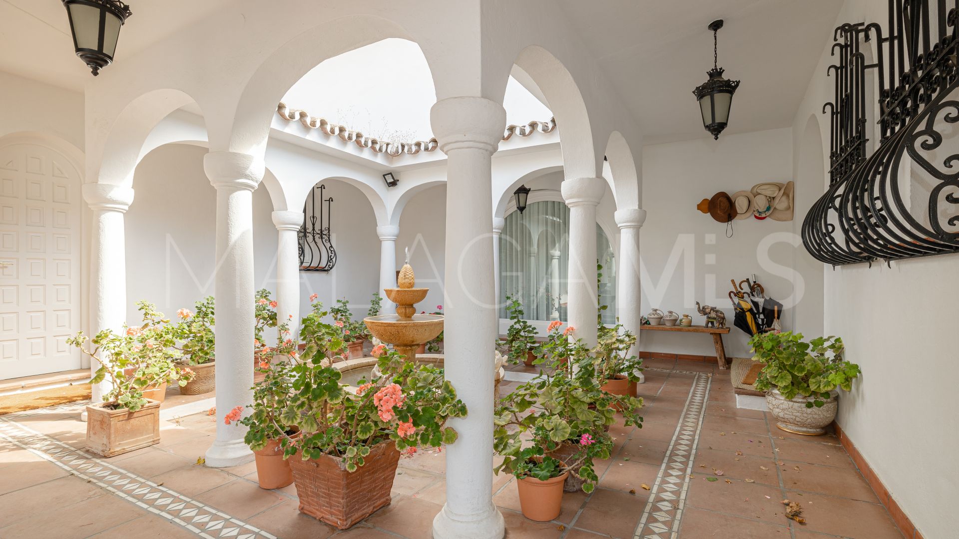 Villa for sale in Rocio de Nagüeles