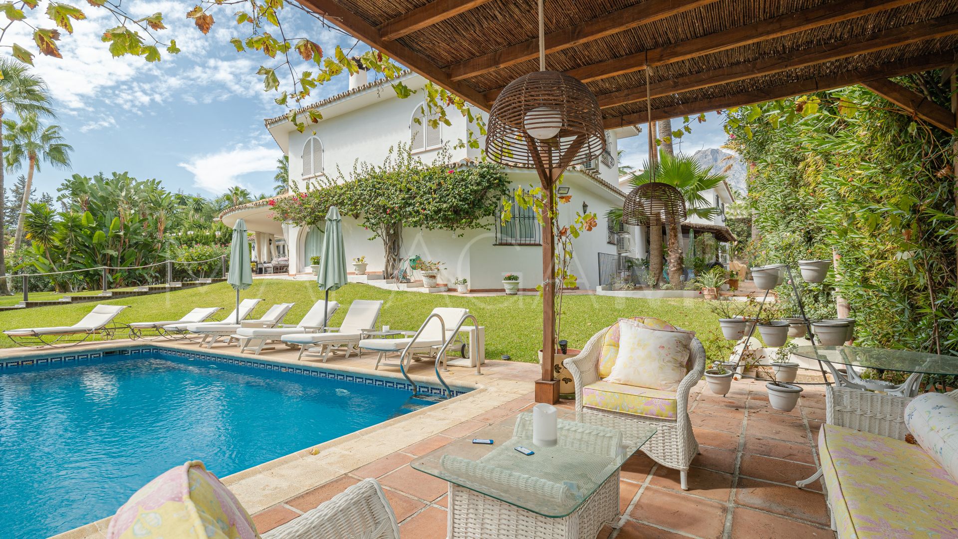 Villa for sale in Rocio de Nagüeles