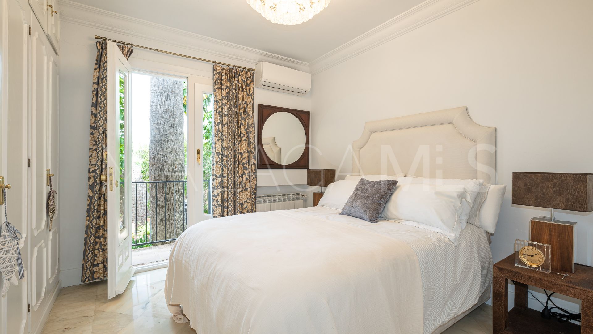 Villa for sale in Rocio de Nagüeles