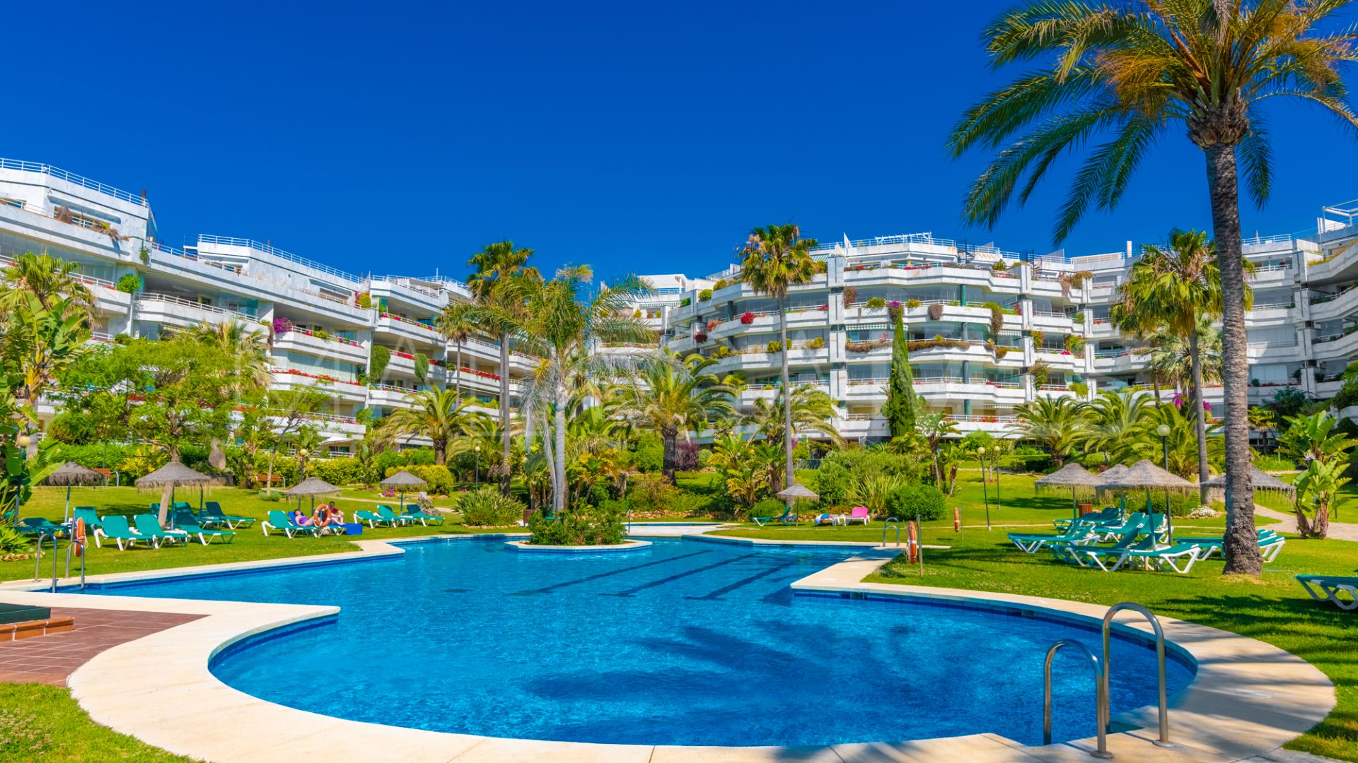 Zweistöckiges penthouse for sale in Playa Esmeralda