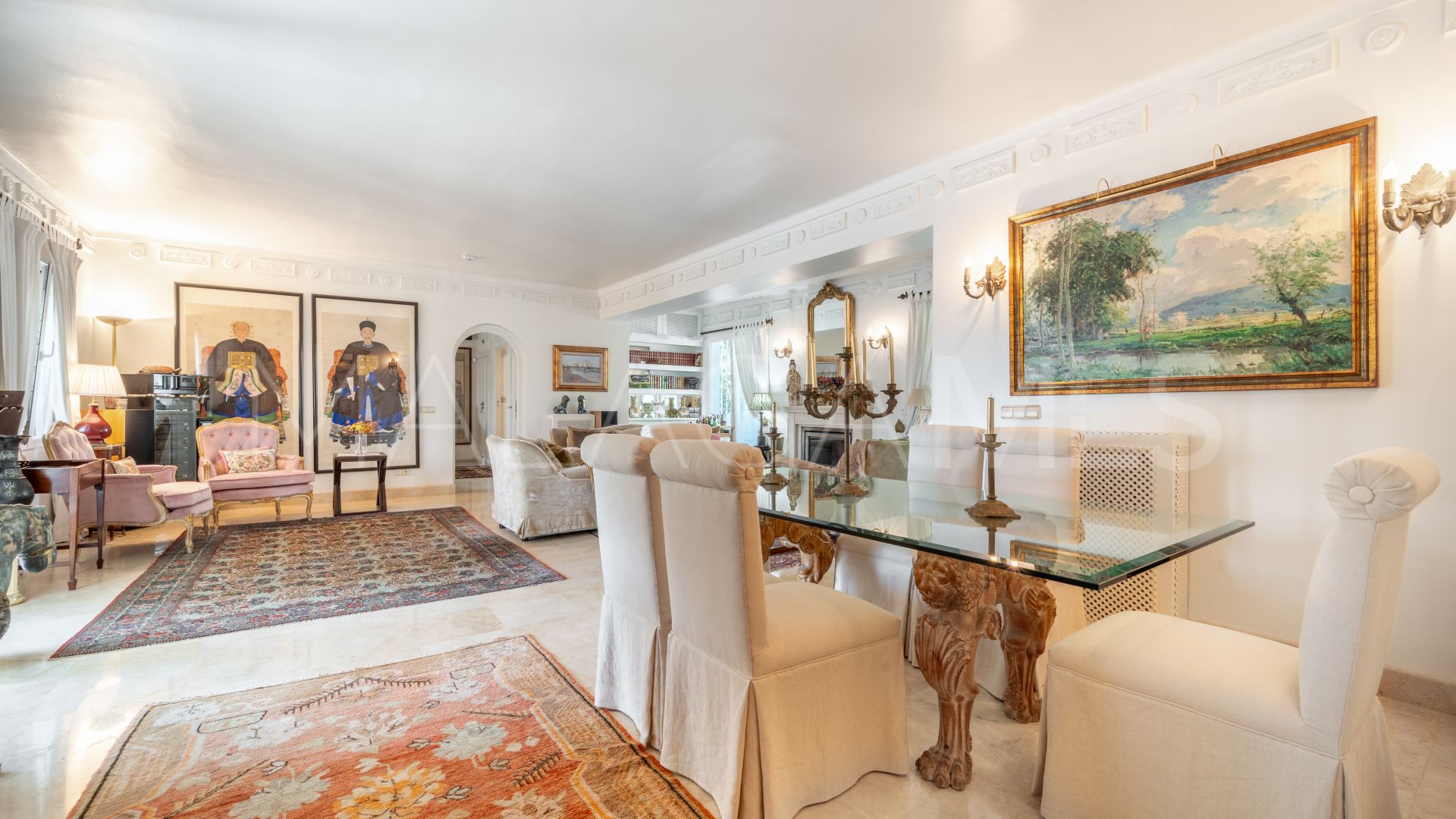 Villa for sale in Guadalmina Alta