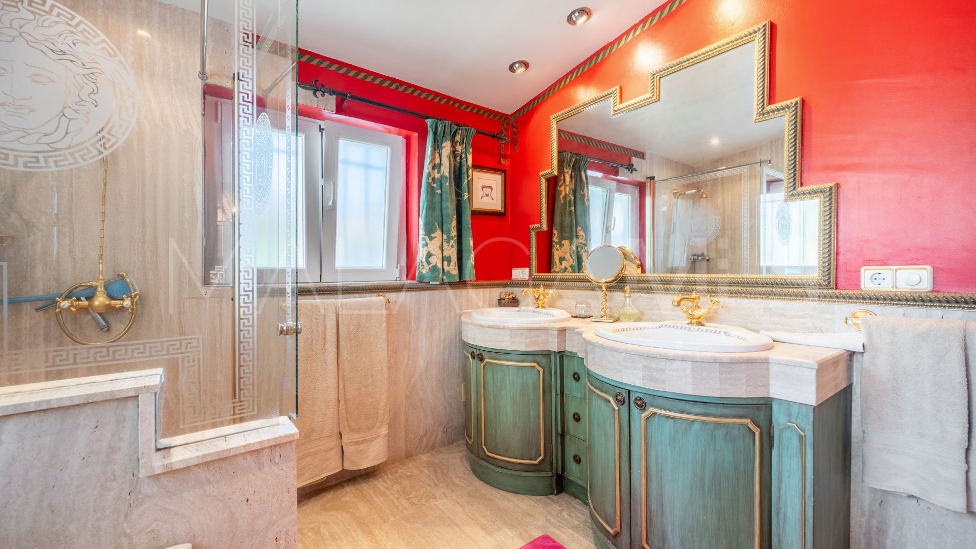 Villa for sale in Guadalmina Alta