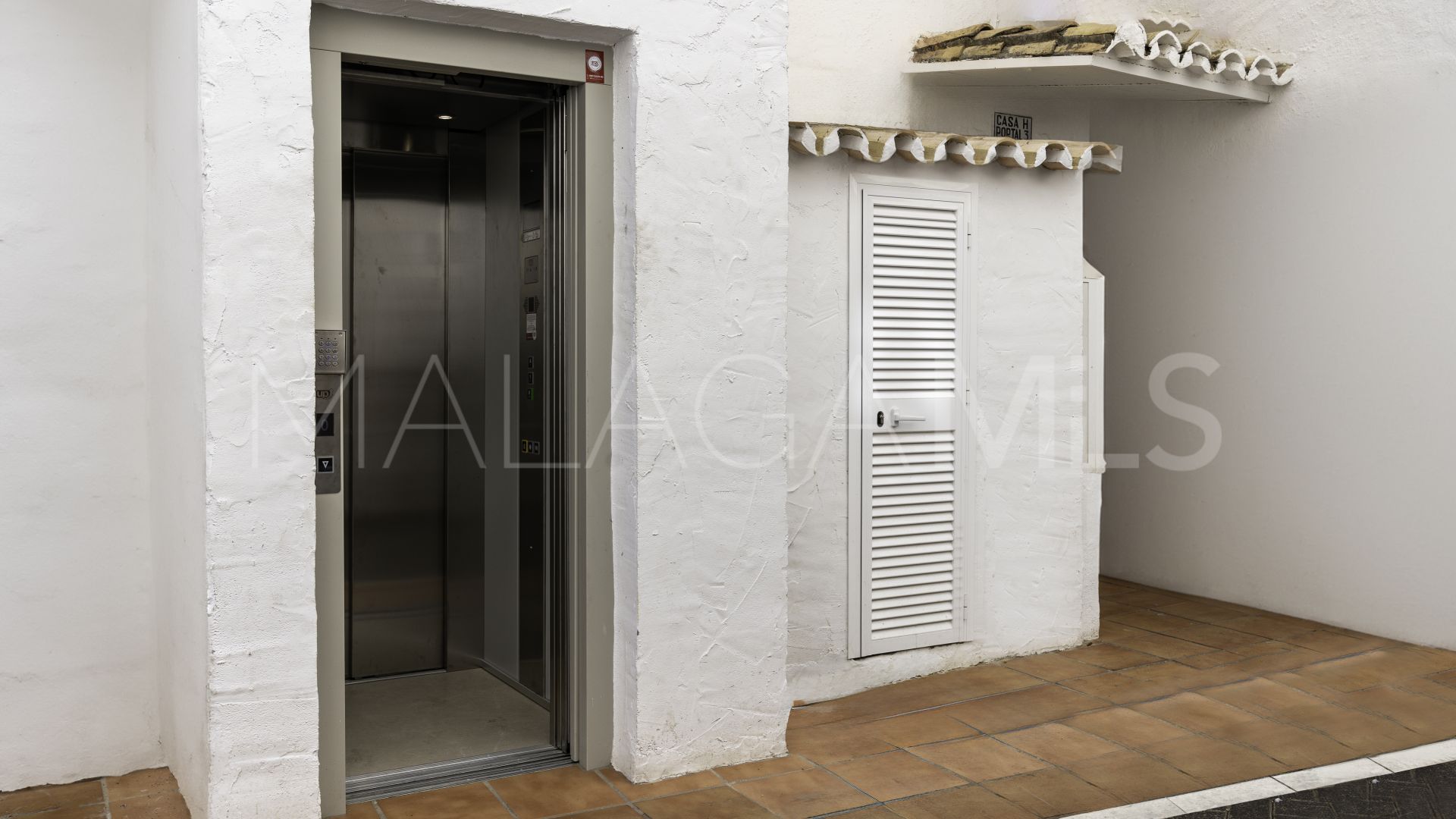 Lägenhet for sale in Marbella - Puerto Banus
