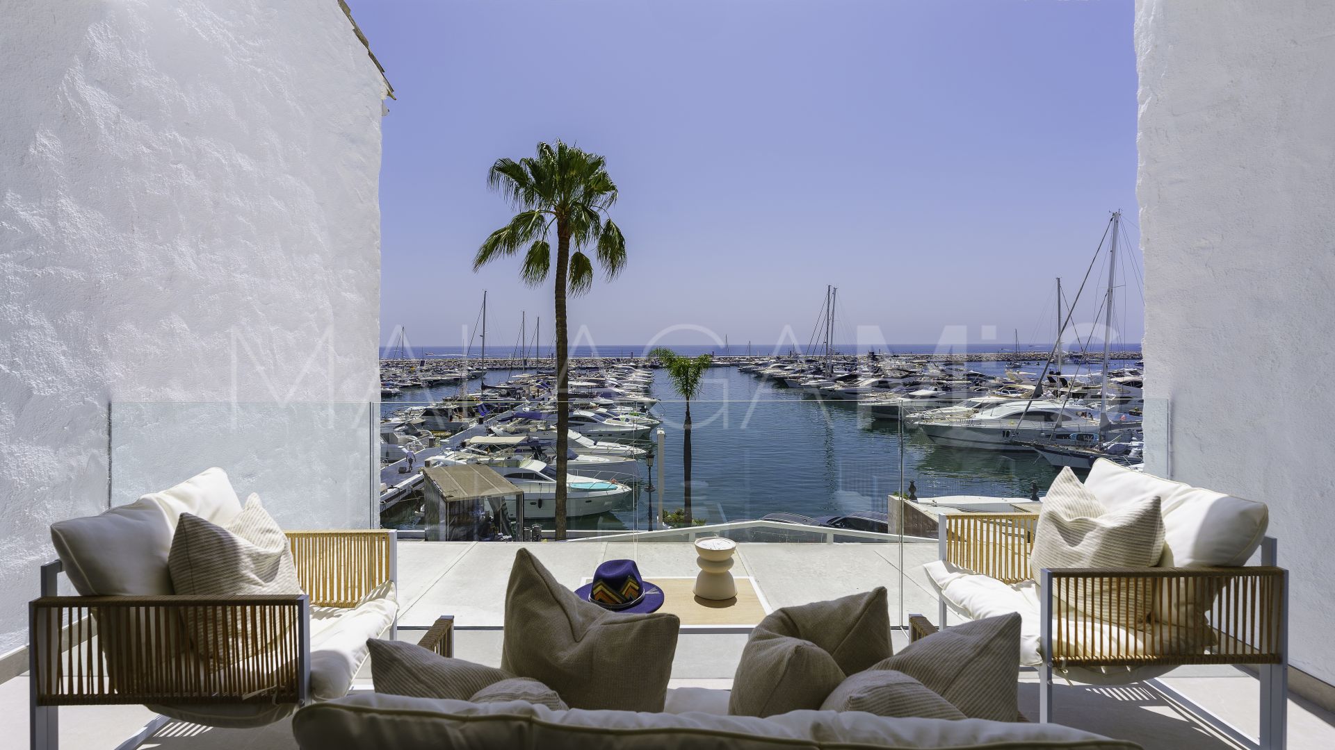 Lägenhet for sale in Marbella - Puerto Banus