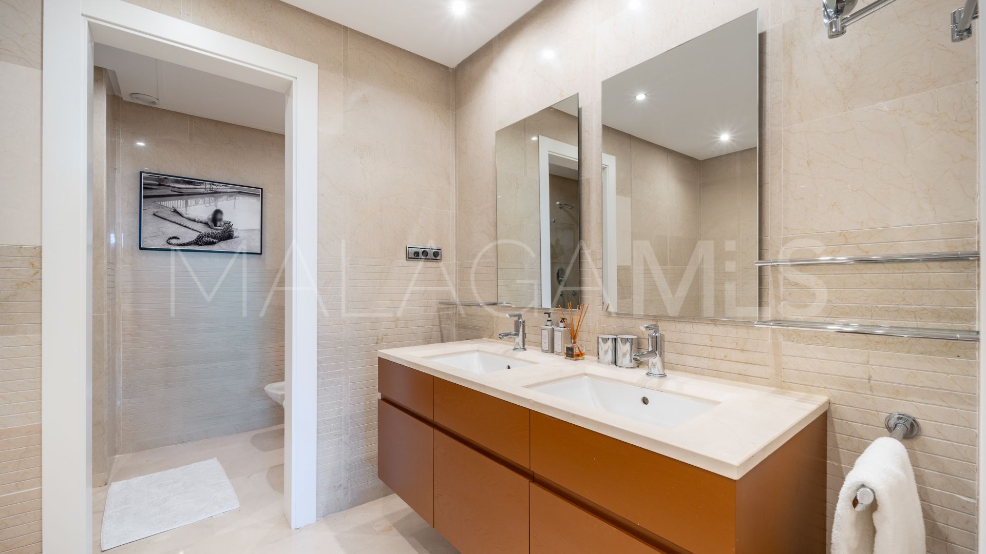 2 bedrooms Mansion Club apartment for sale