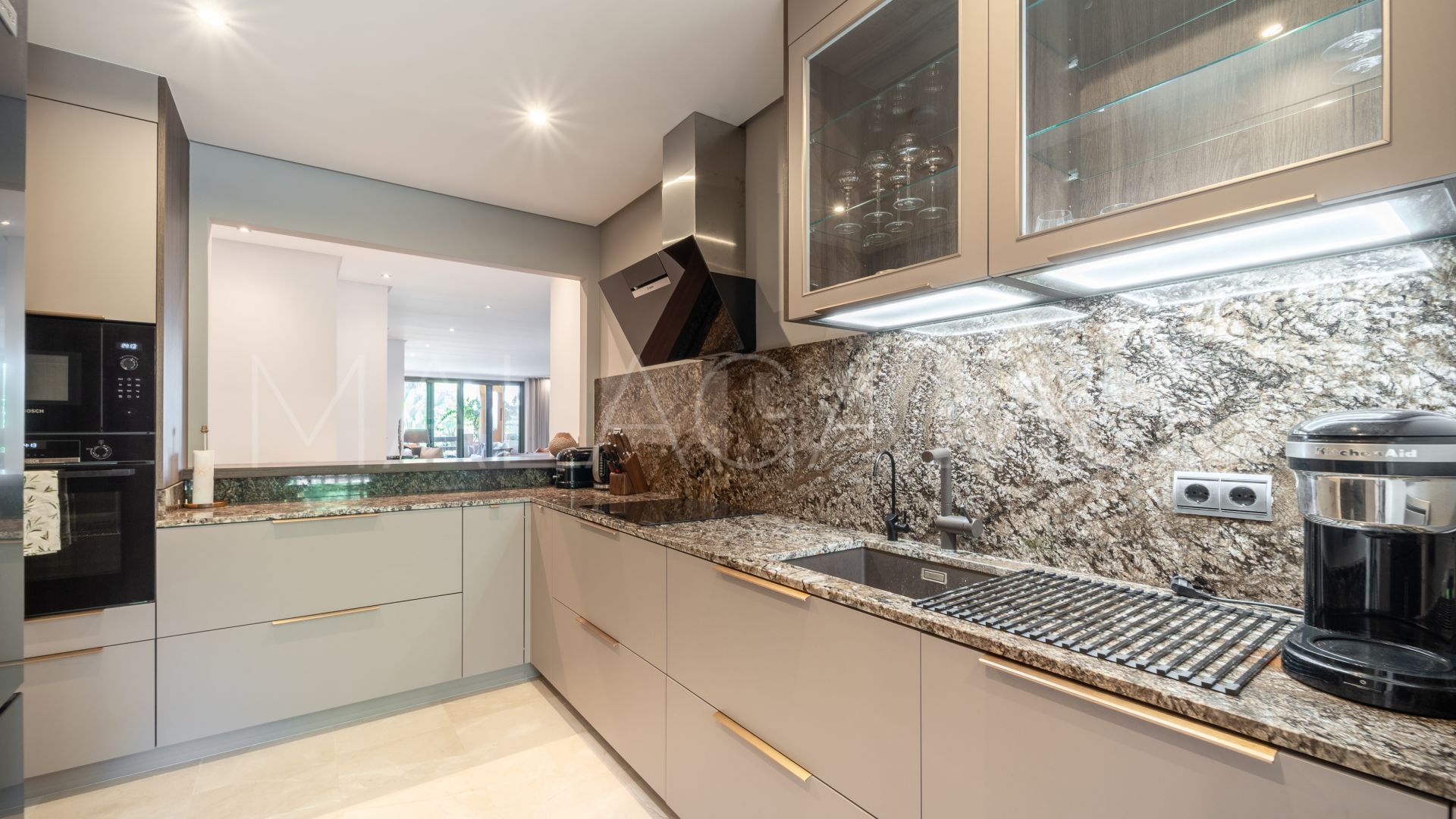 2 bedrooms Mansion Club apartment for sale