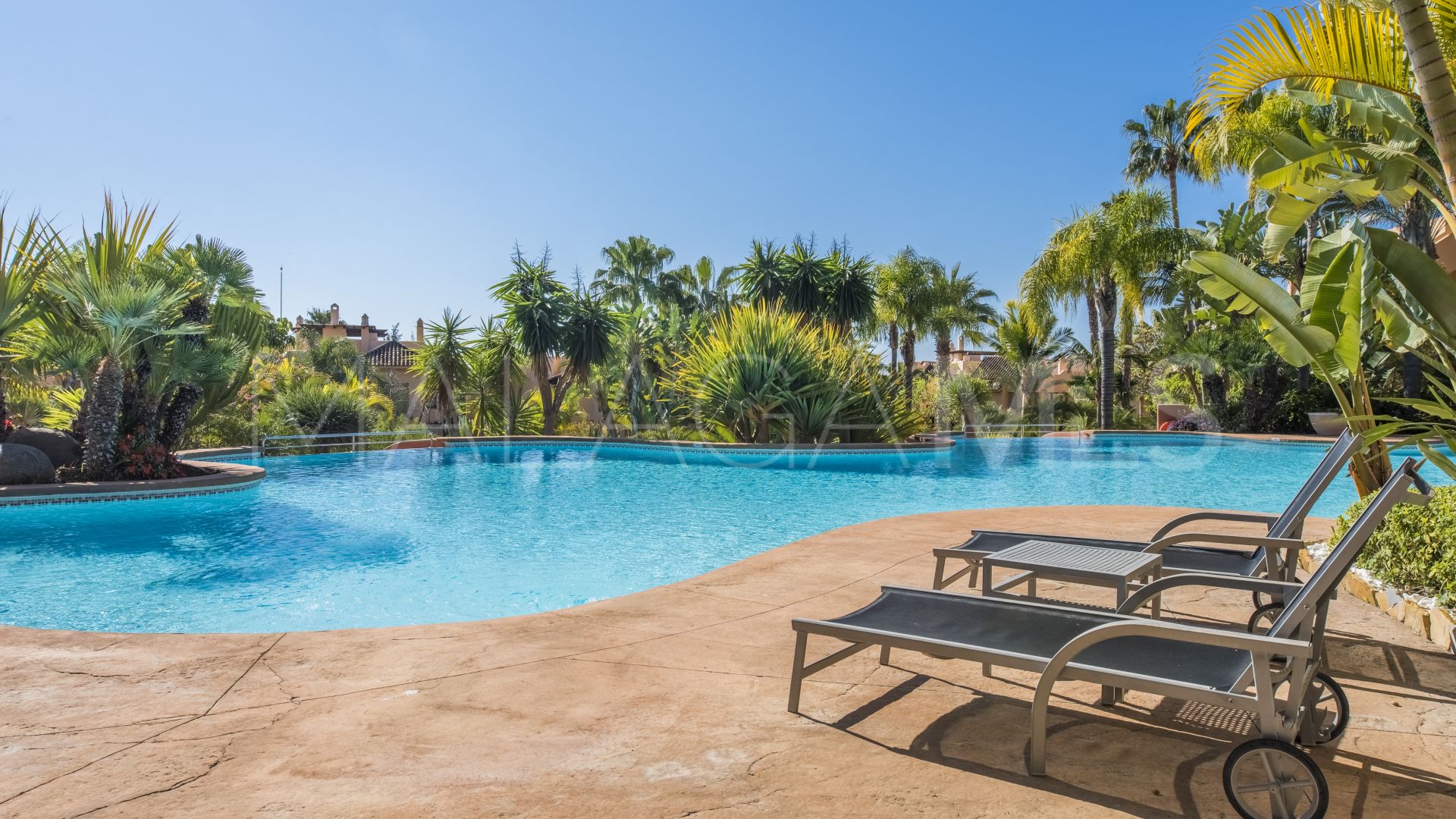 2 bedrooms Mansion Club apartment for sale