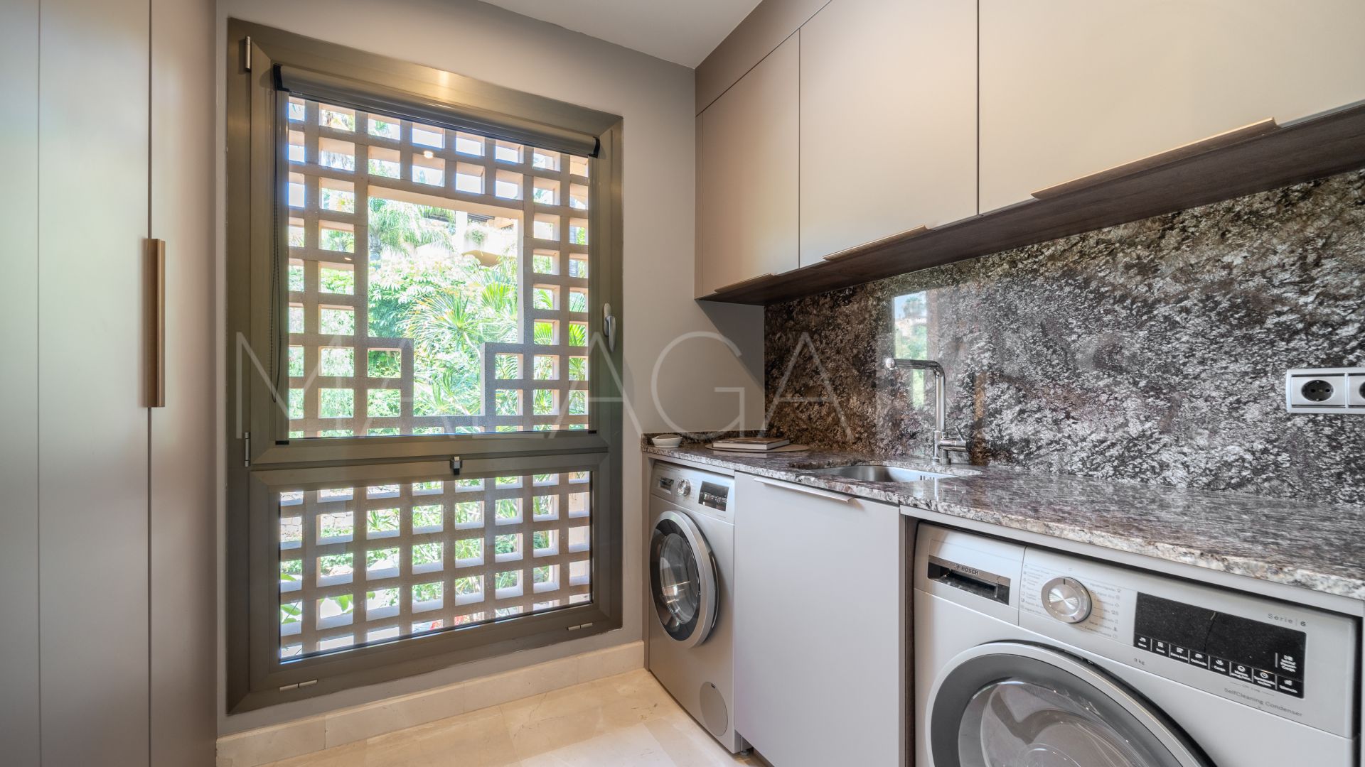 2 bedrooms Mansion Club apartment for sale