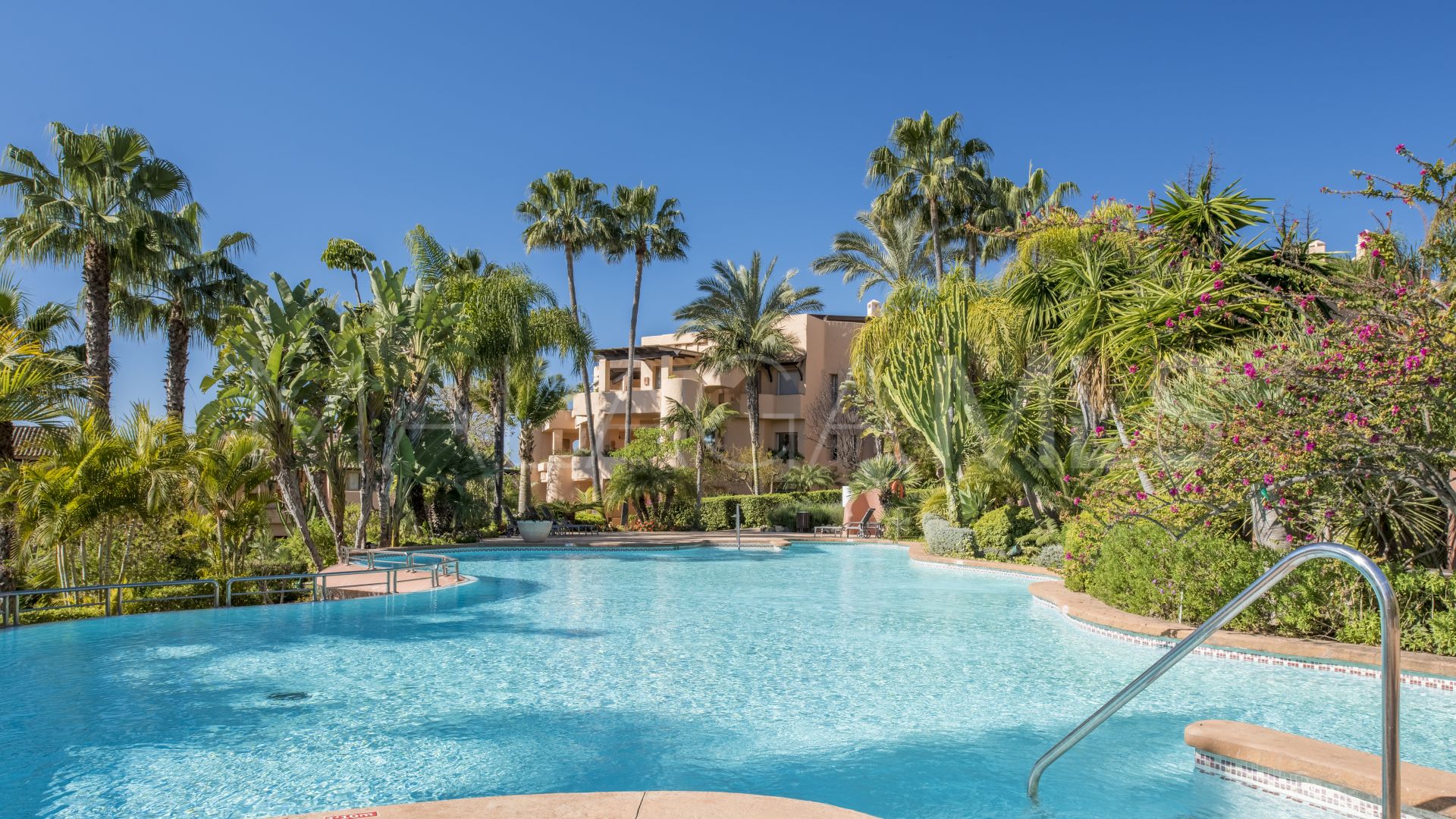 2 bedrooms Mansion Club apartment for sale
