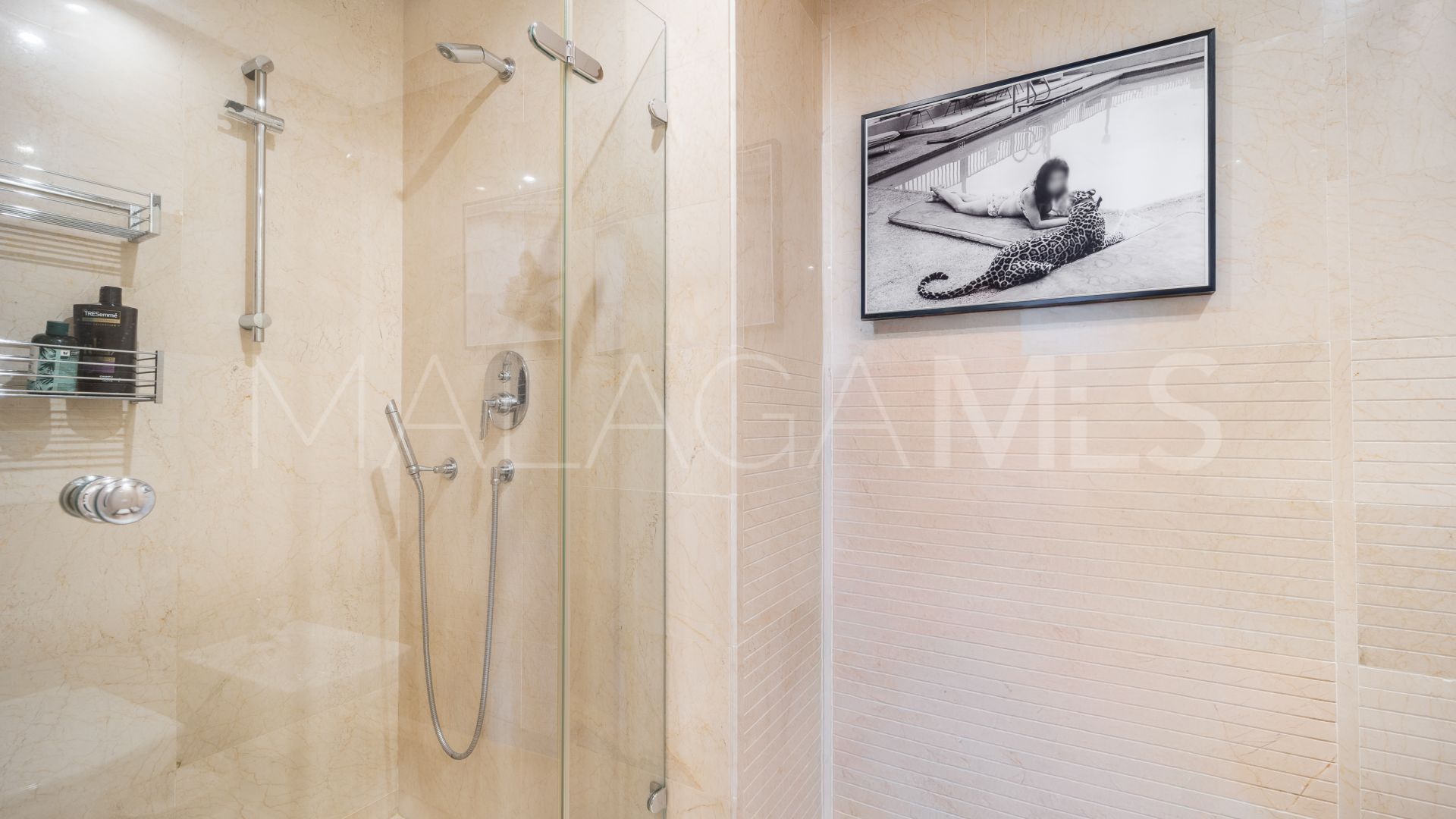 2 bedrooms Mansion Club apartment for sale