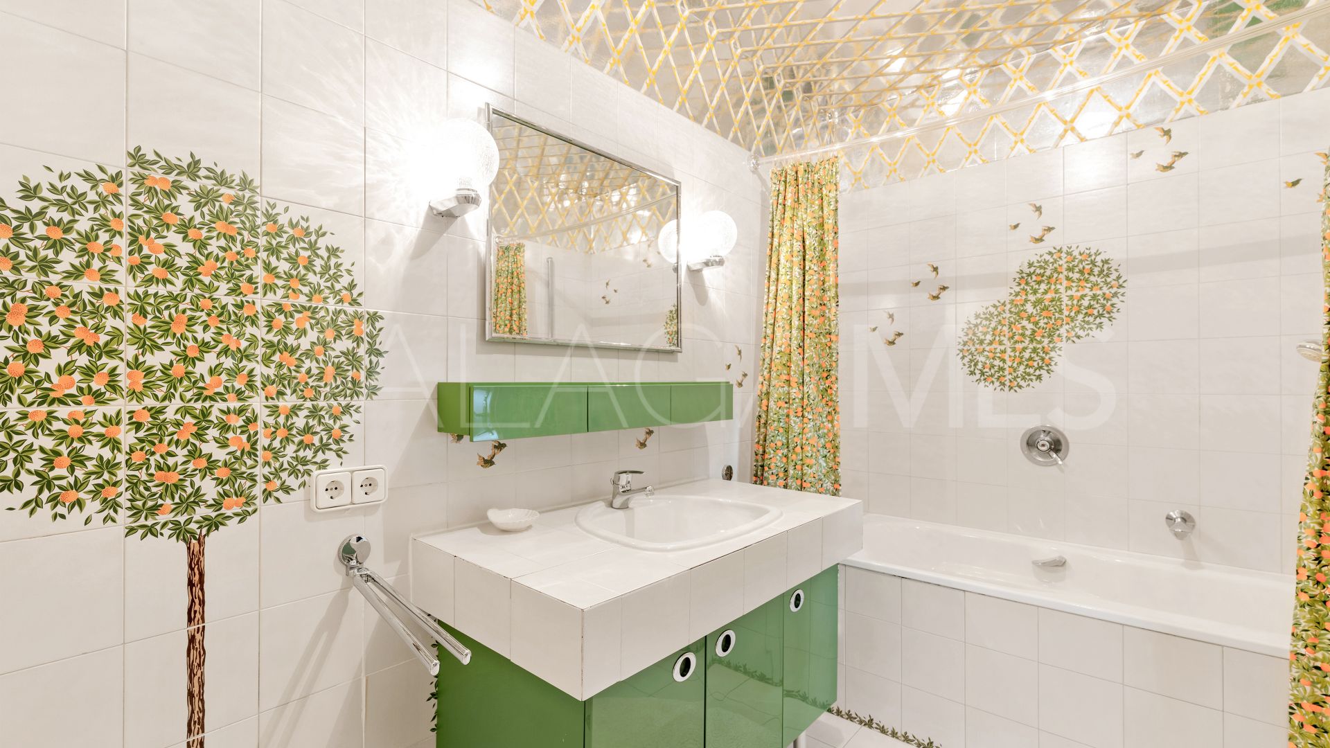 Villa for sale in Marbella Golden Mile