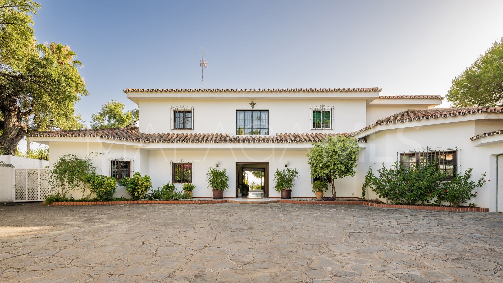 Villa for sale in Marbella Golden Mile