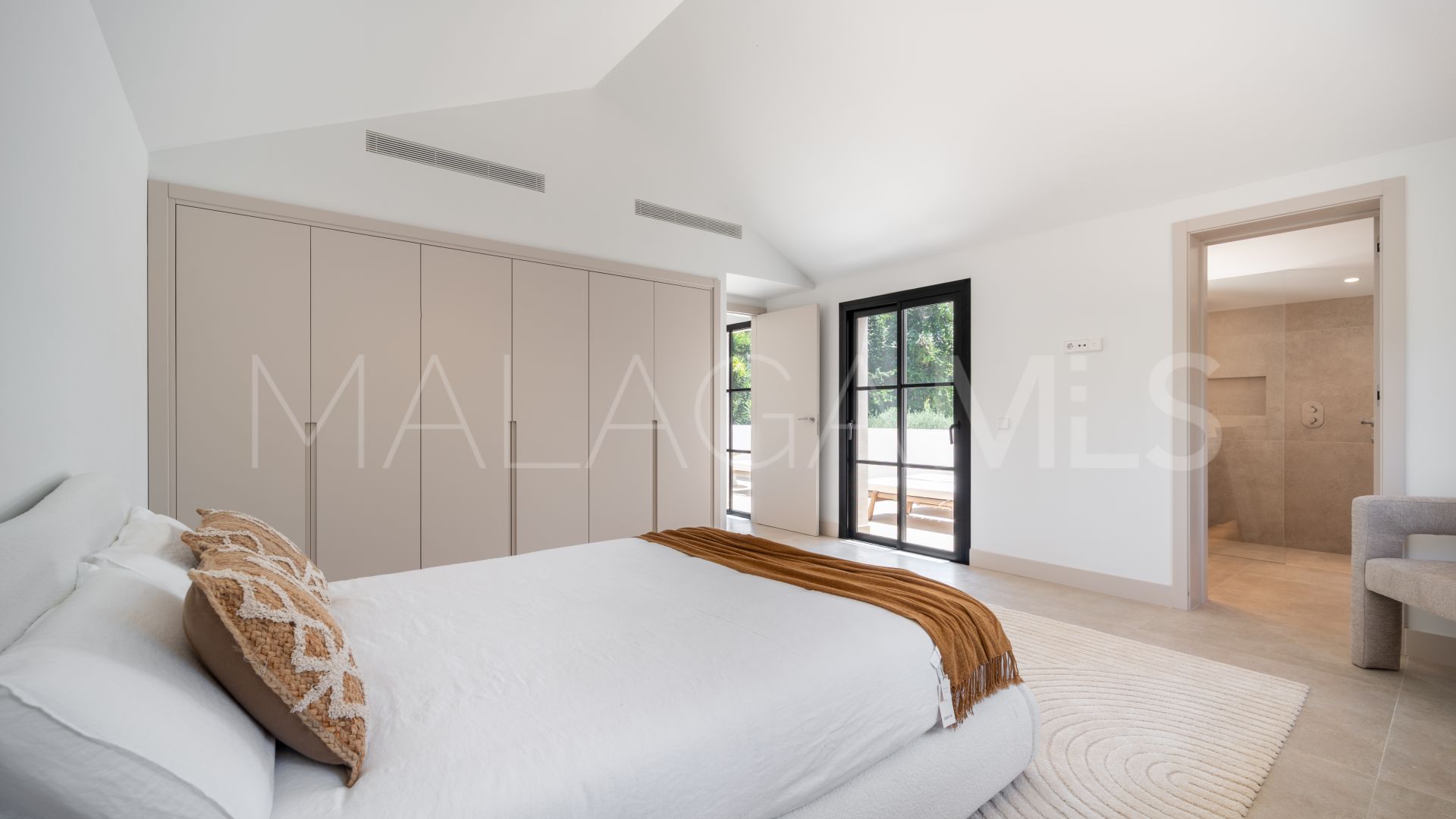 Se vende villa with 5 bedrooms in Fuente del Espanto