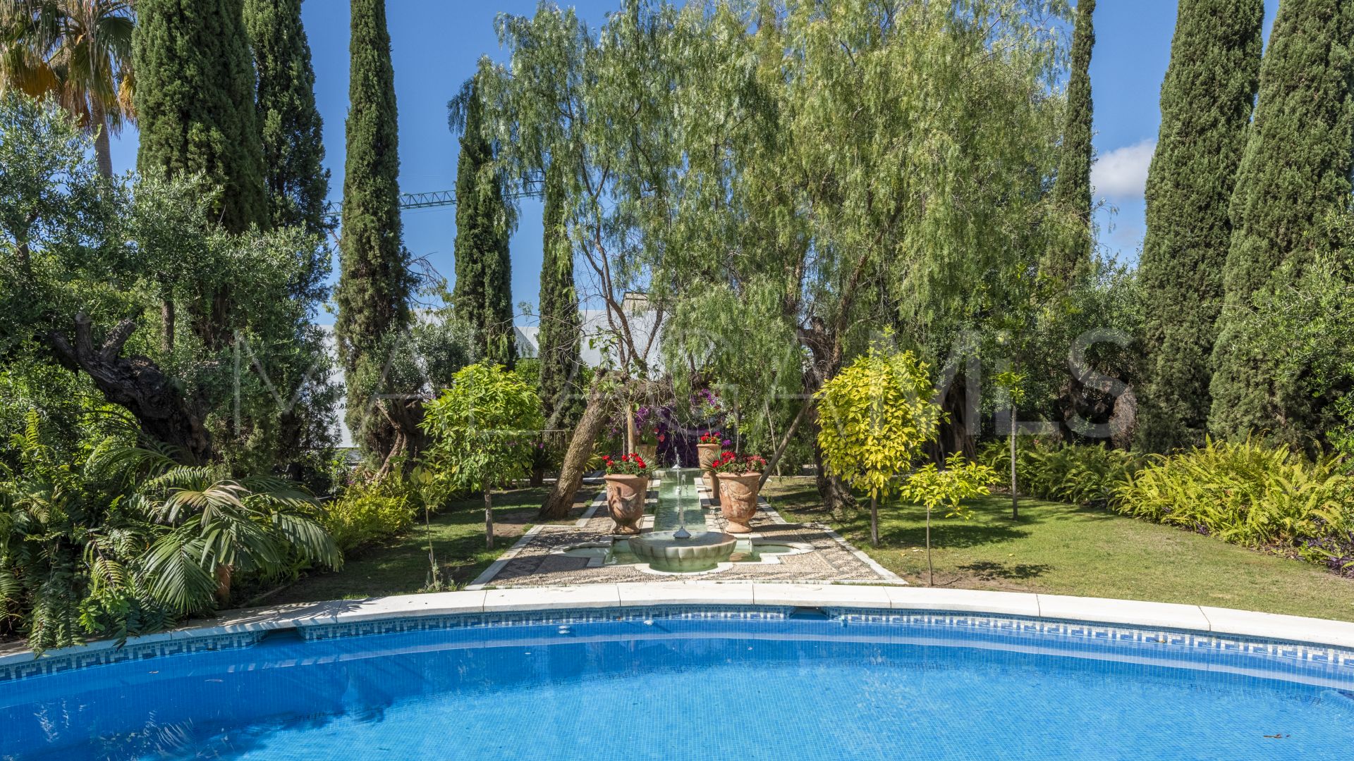 Villa for sale in Marbella Goldene Meile