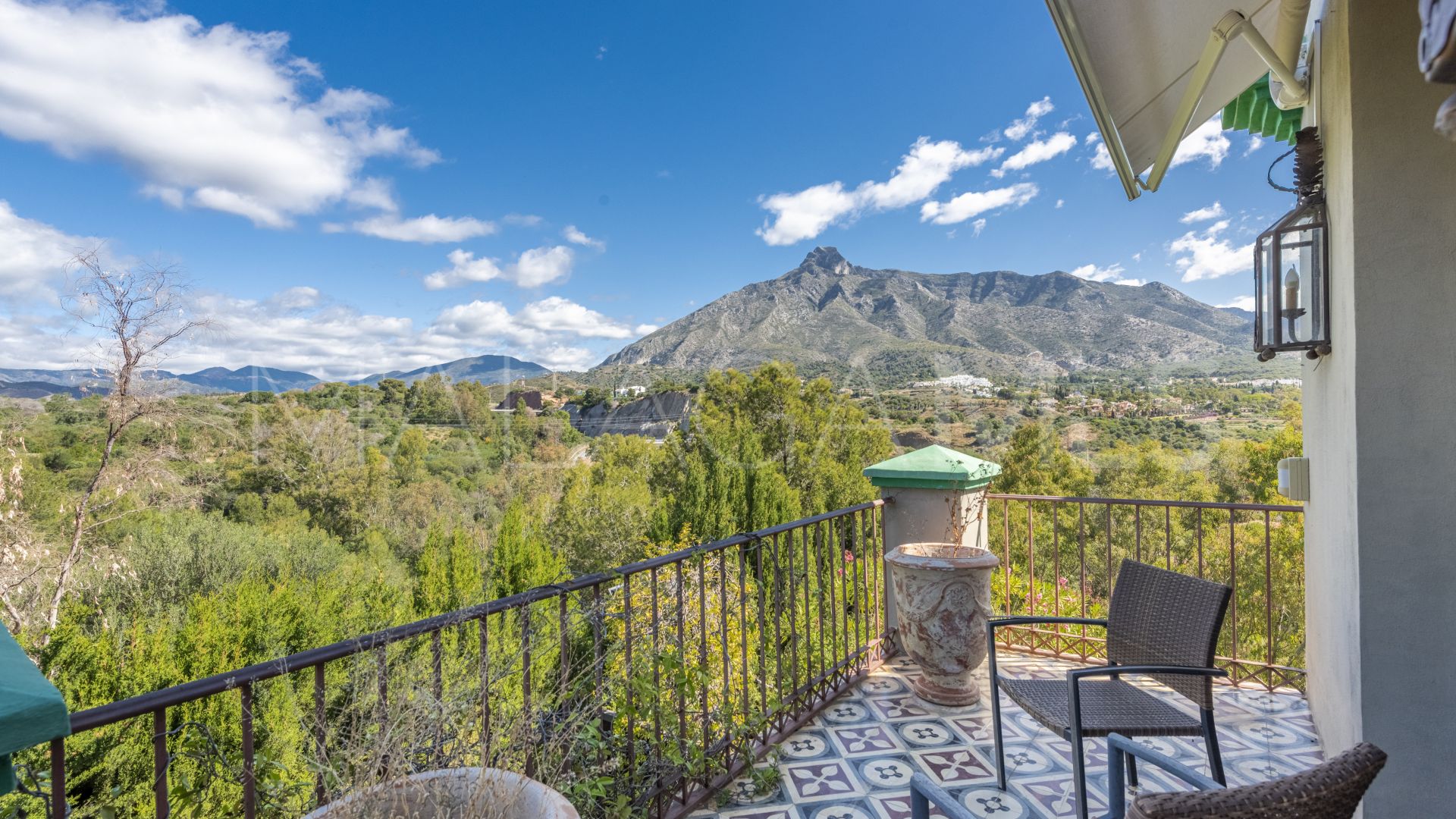Villa for sale in Marbella Goldene Meile