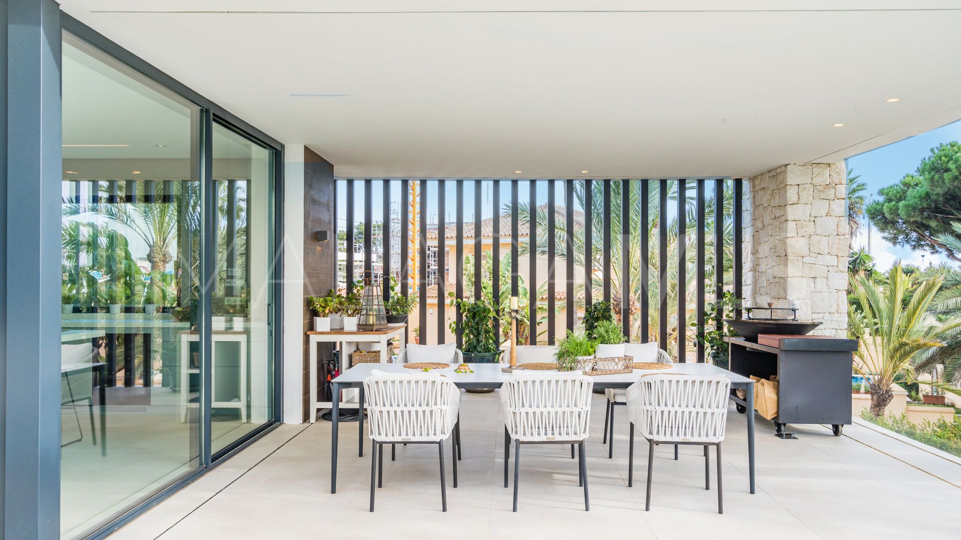 6 bedrooms villa in Marbesa for sale