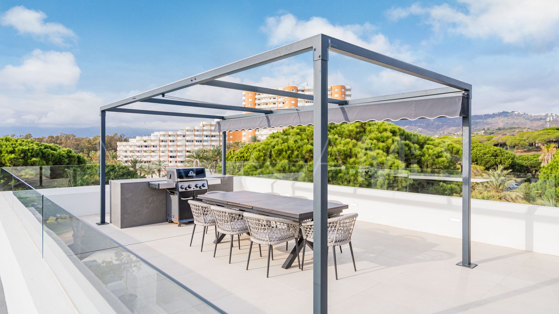 6 bedrooms villa in Marbesa for sale