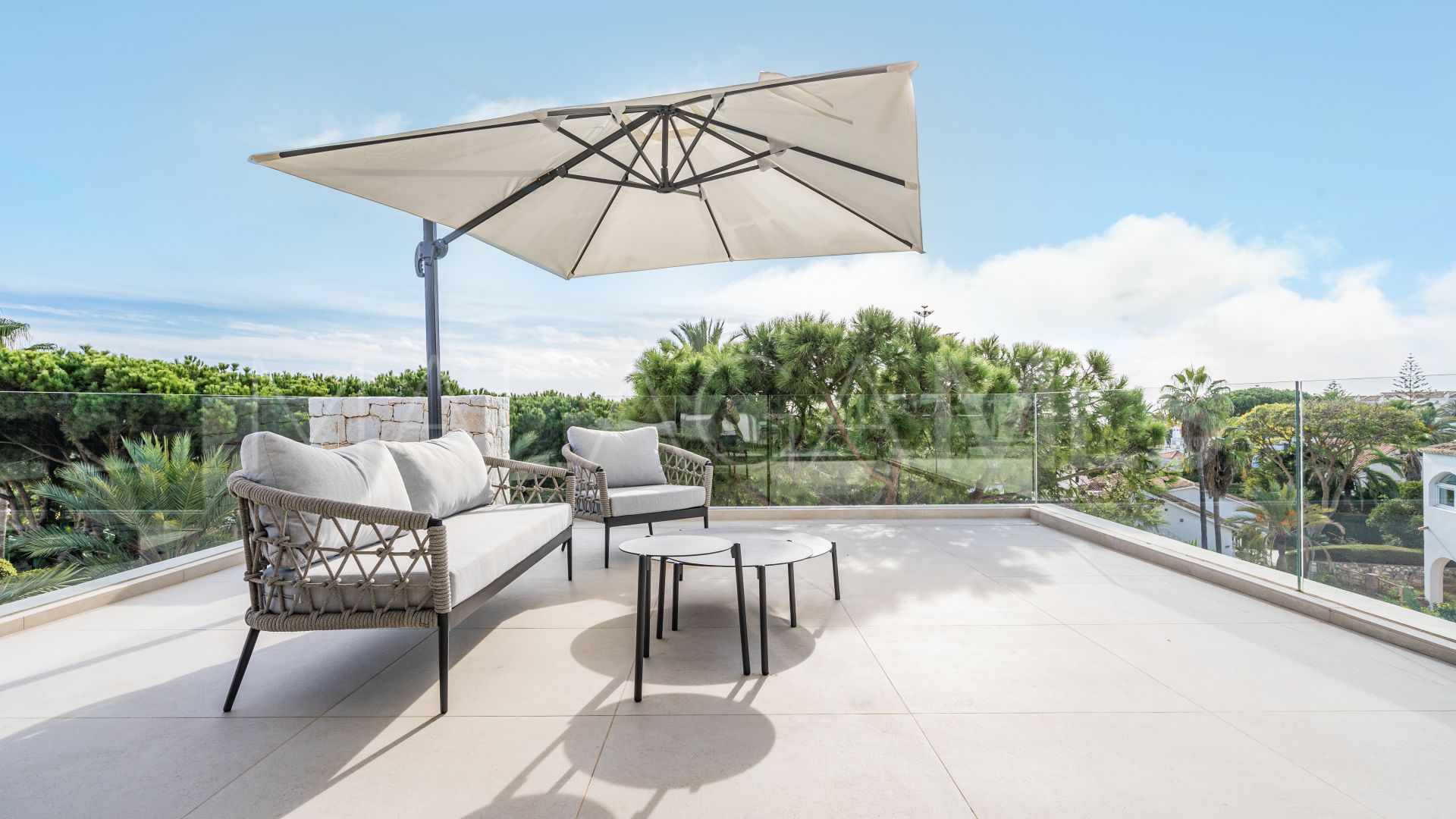 6 bedrooms villa in Marbesa for sale