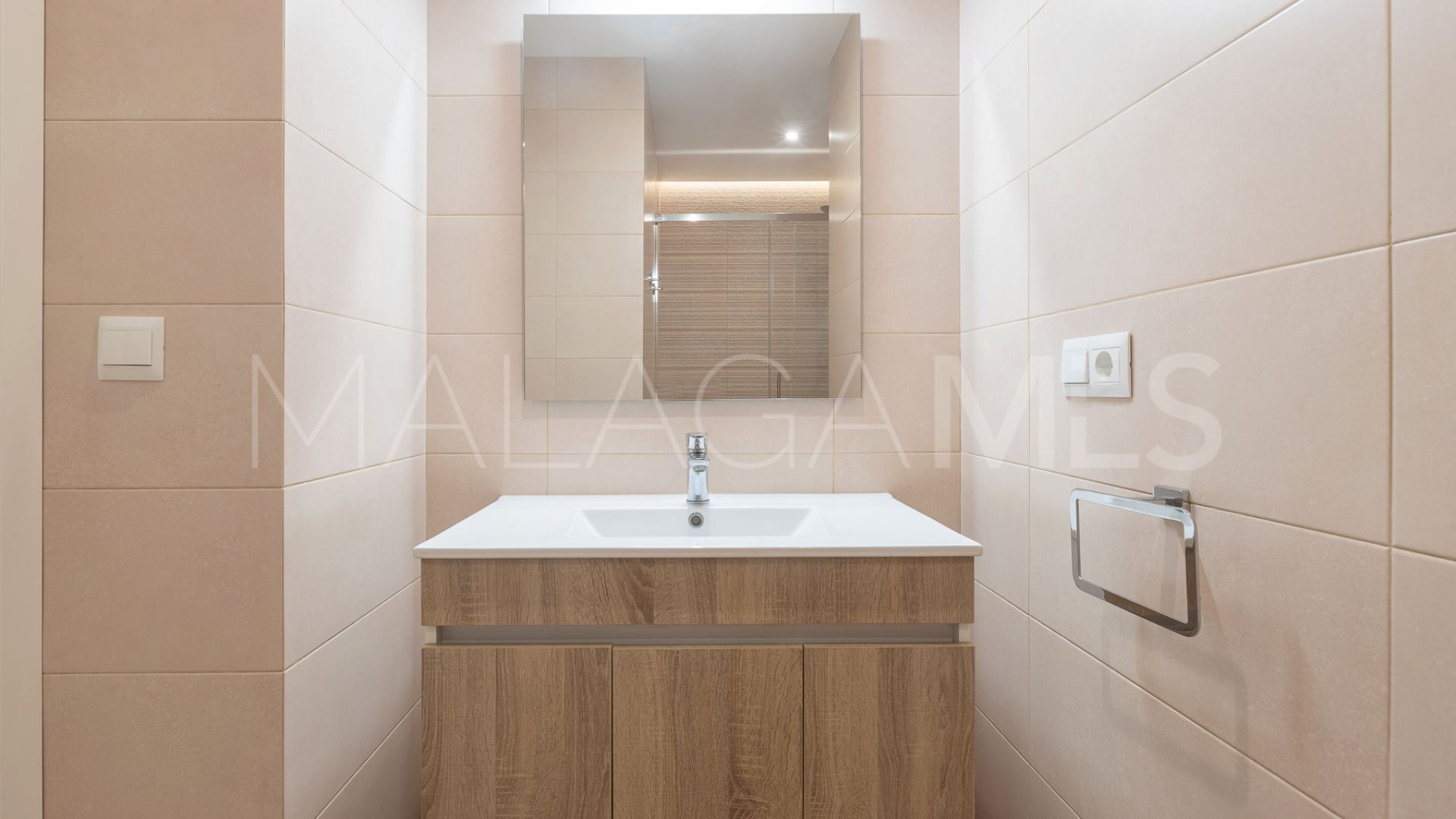 Buy apartamento planta baja de 2 bedrooms in Puente Romano II