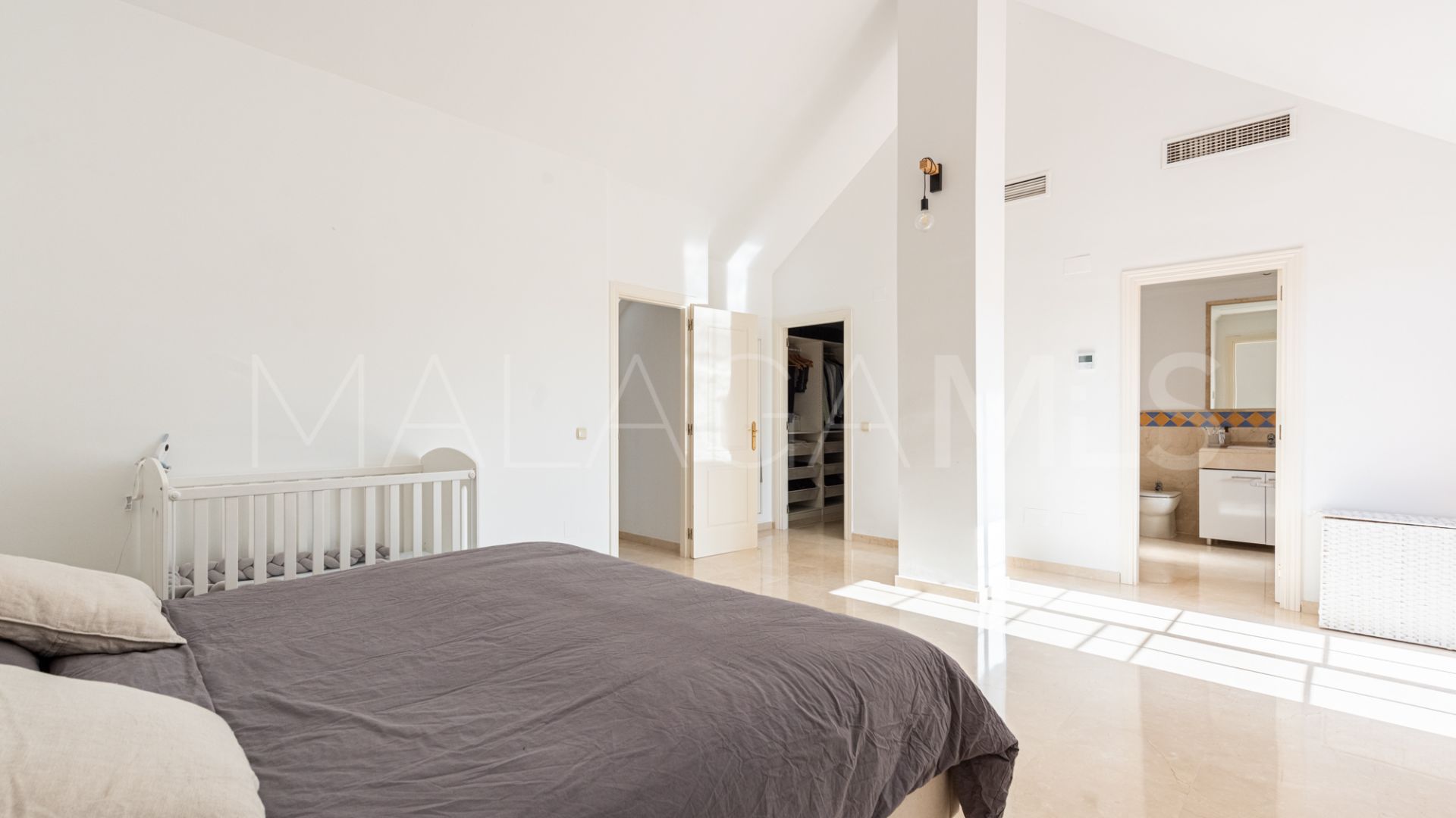 Zweistöckiges penthouse for sale in River Garden