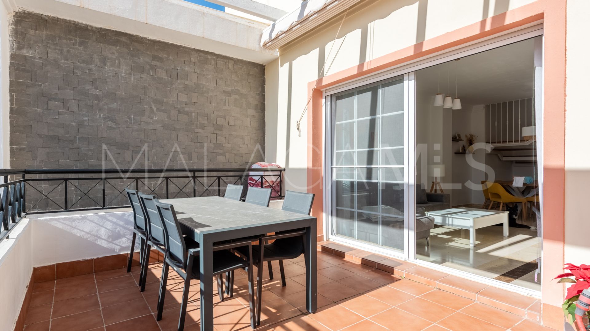 Zweistöckiges penthouse for sale in River Garden