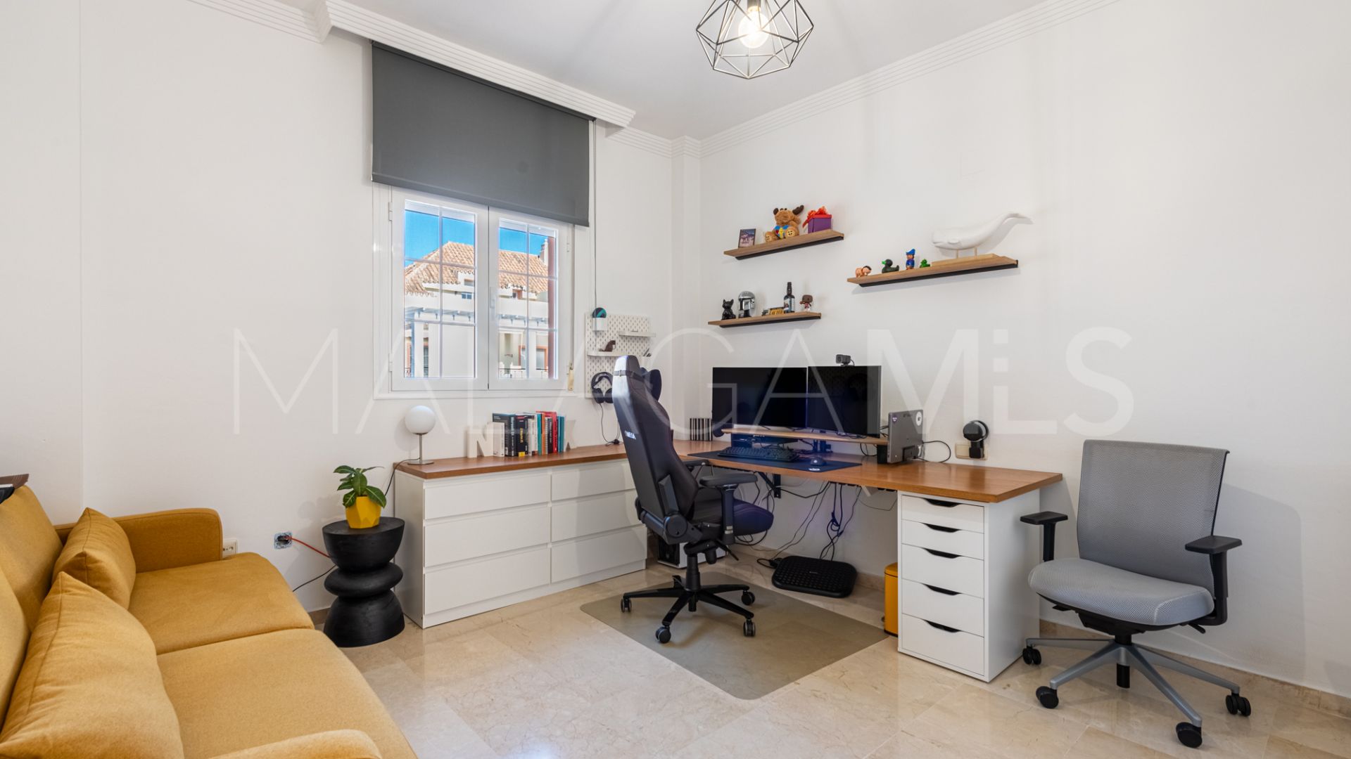 Zweistöckiges penthouse for sale in River Garden