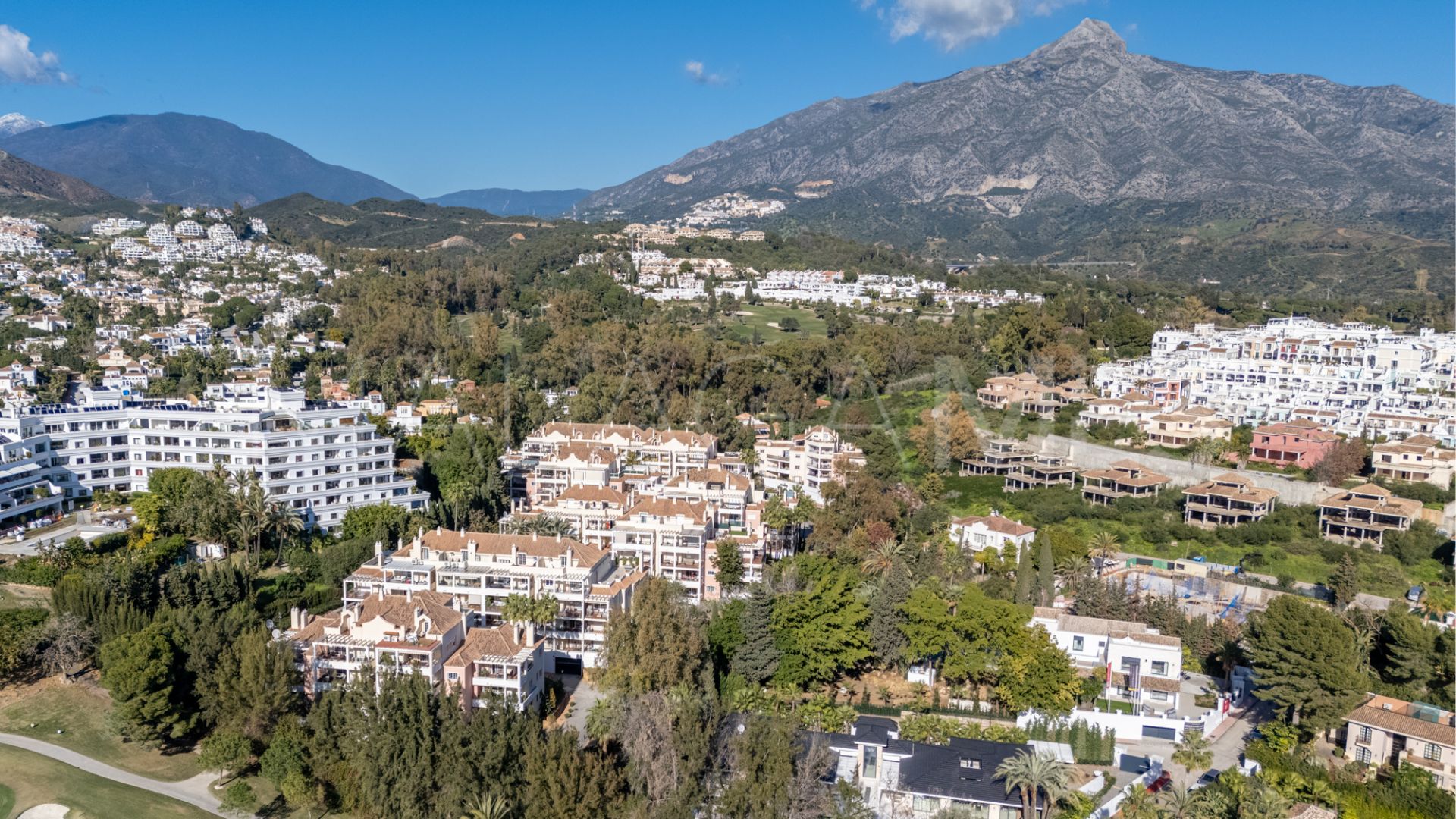 Zweistöckiges penthouse for sale in River Garden