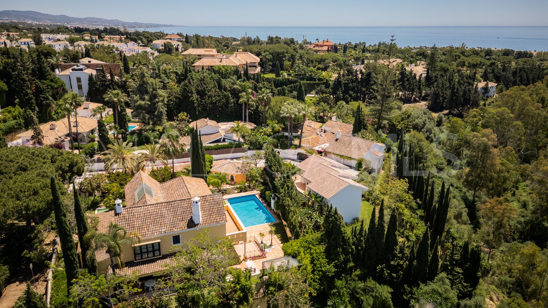 Villa for sale in Las Lomas del Marbella Club