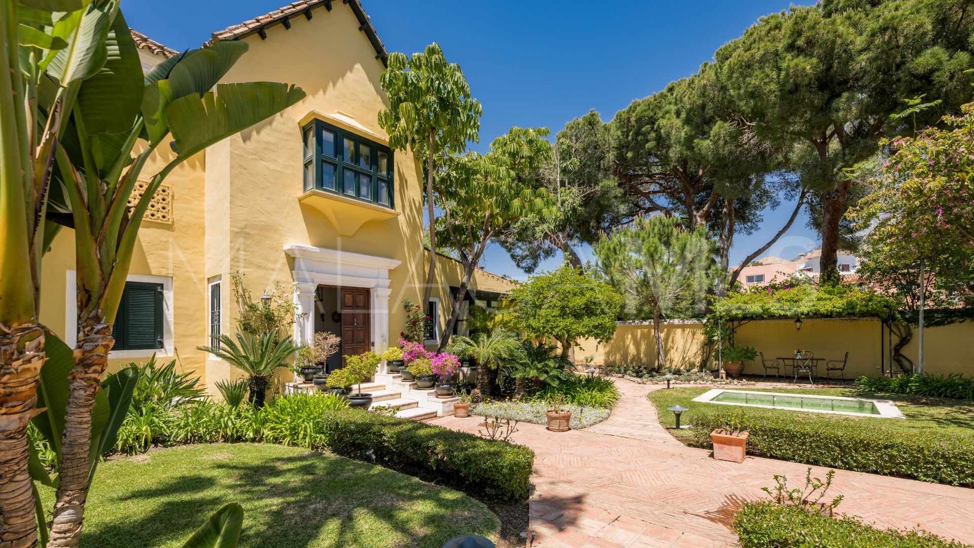 Villa for sale in Las Lomas del Marbella Club