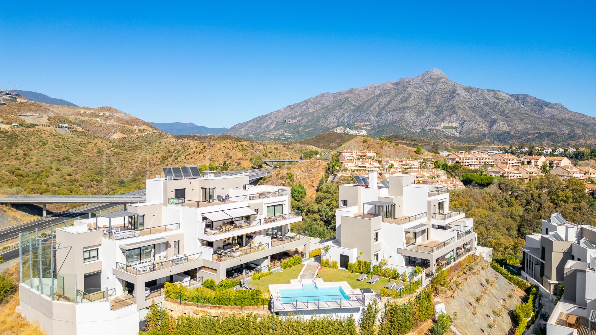 Lägenhet for sale in Marbella Lake