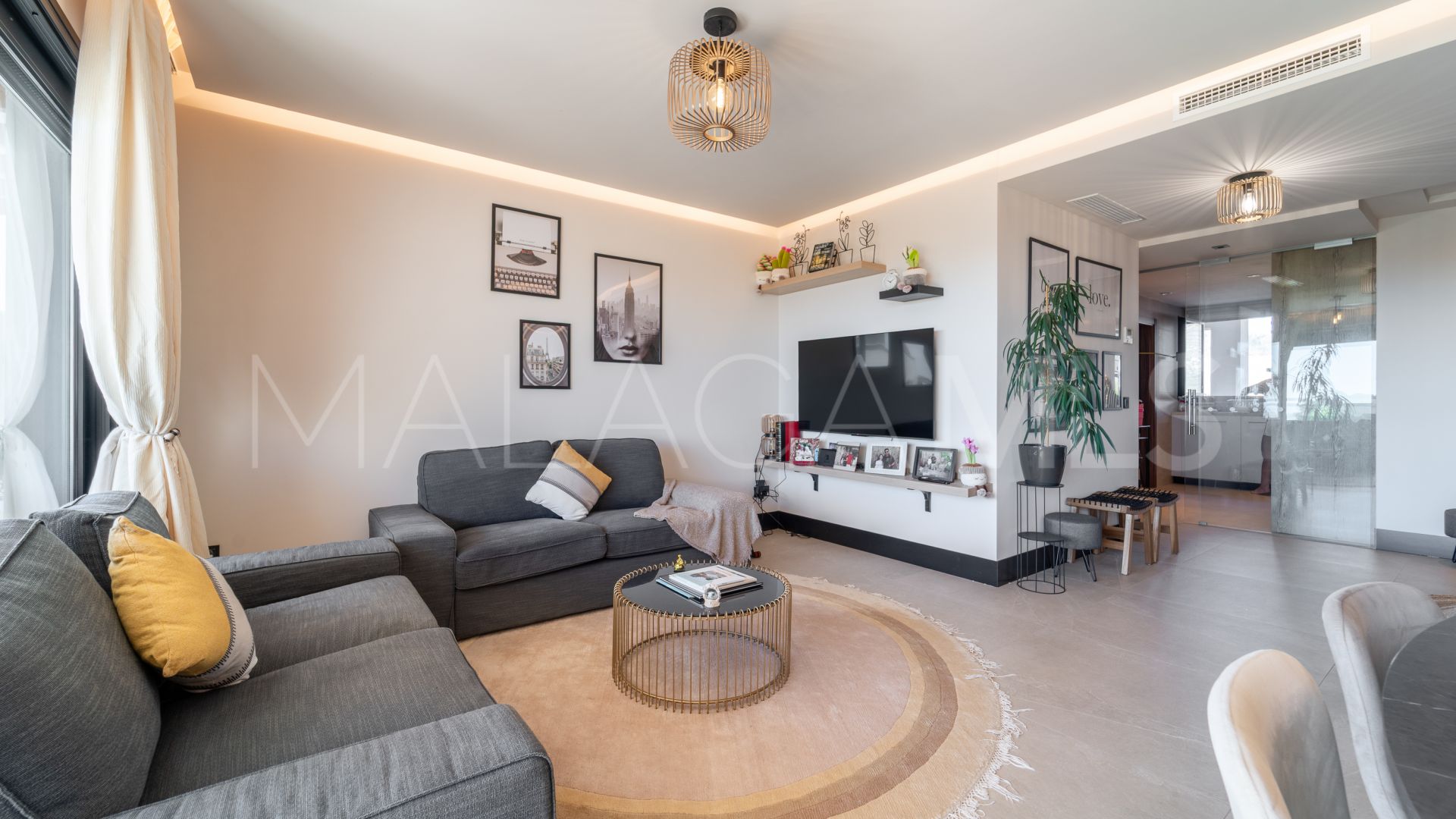 Lägenhet for sale in Marbella Lake