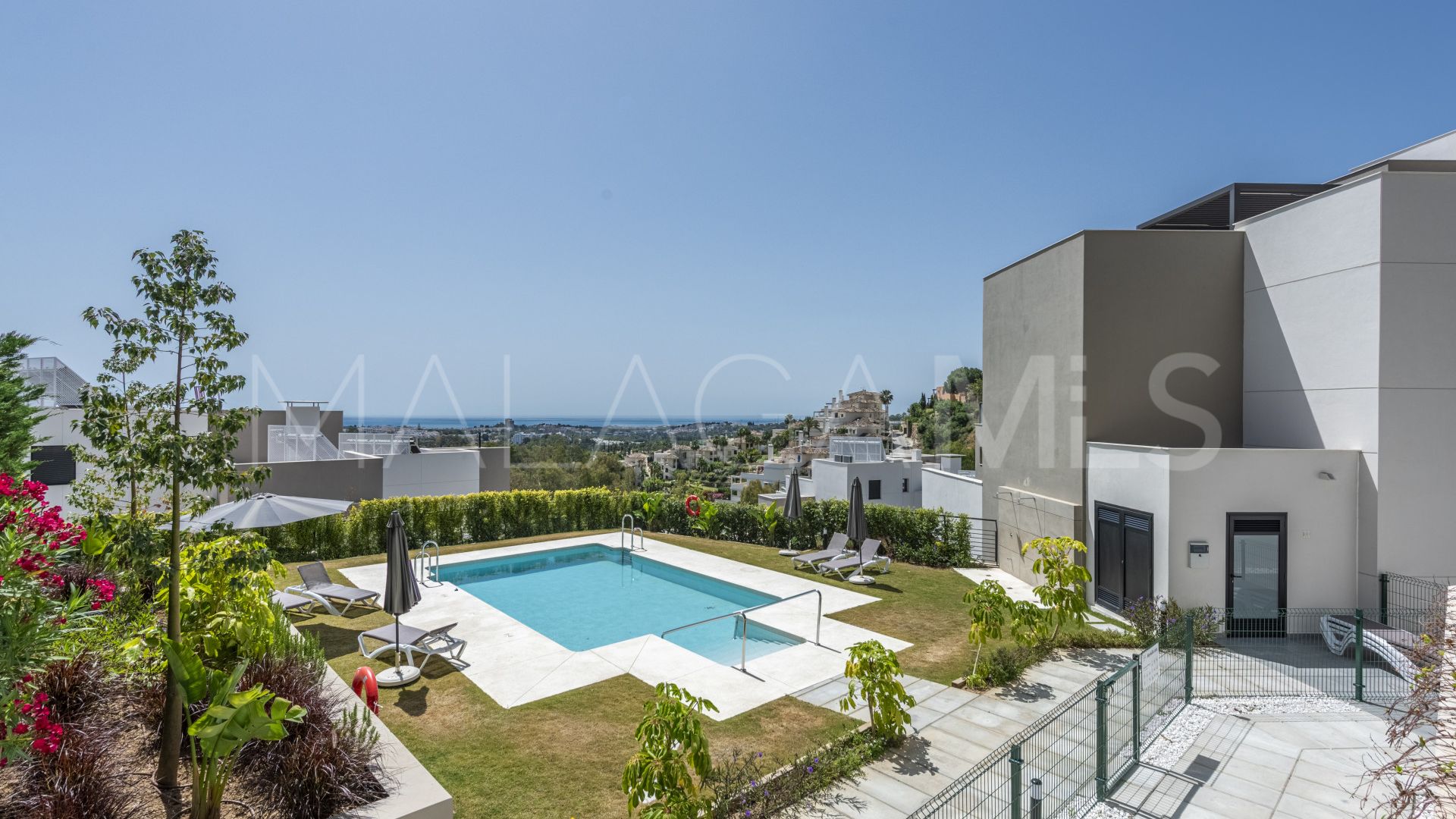 Lägenhet for sale in Marbella Lake