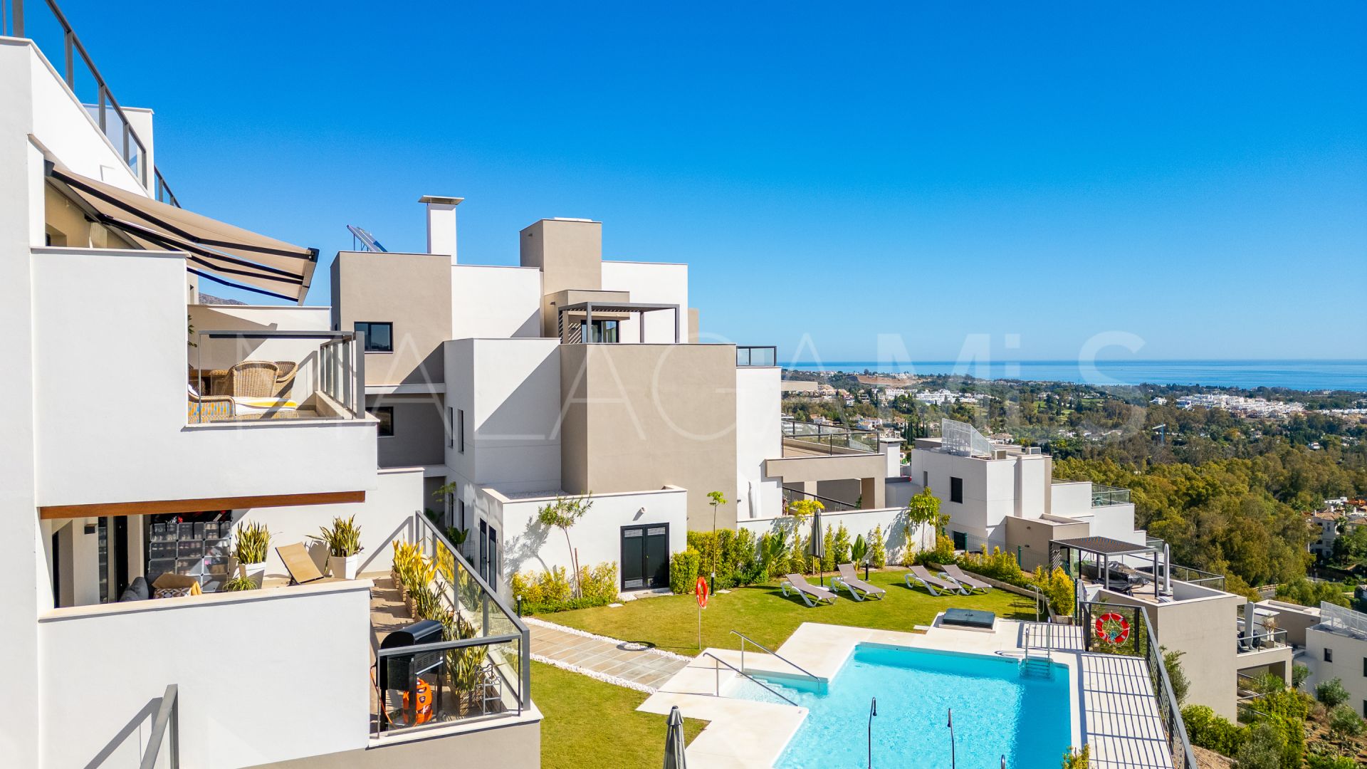 Lägenhet for sale in Marbella Lake