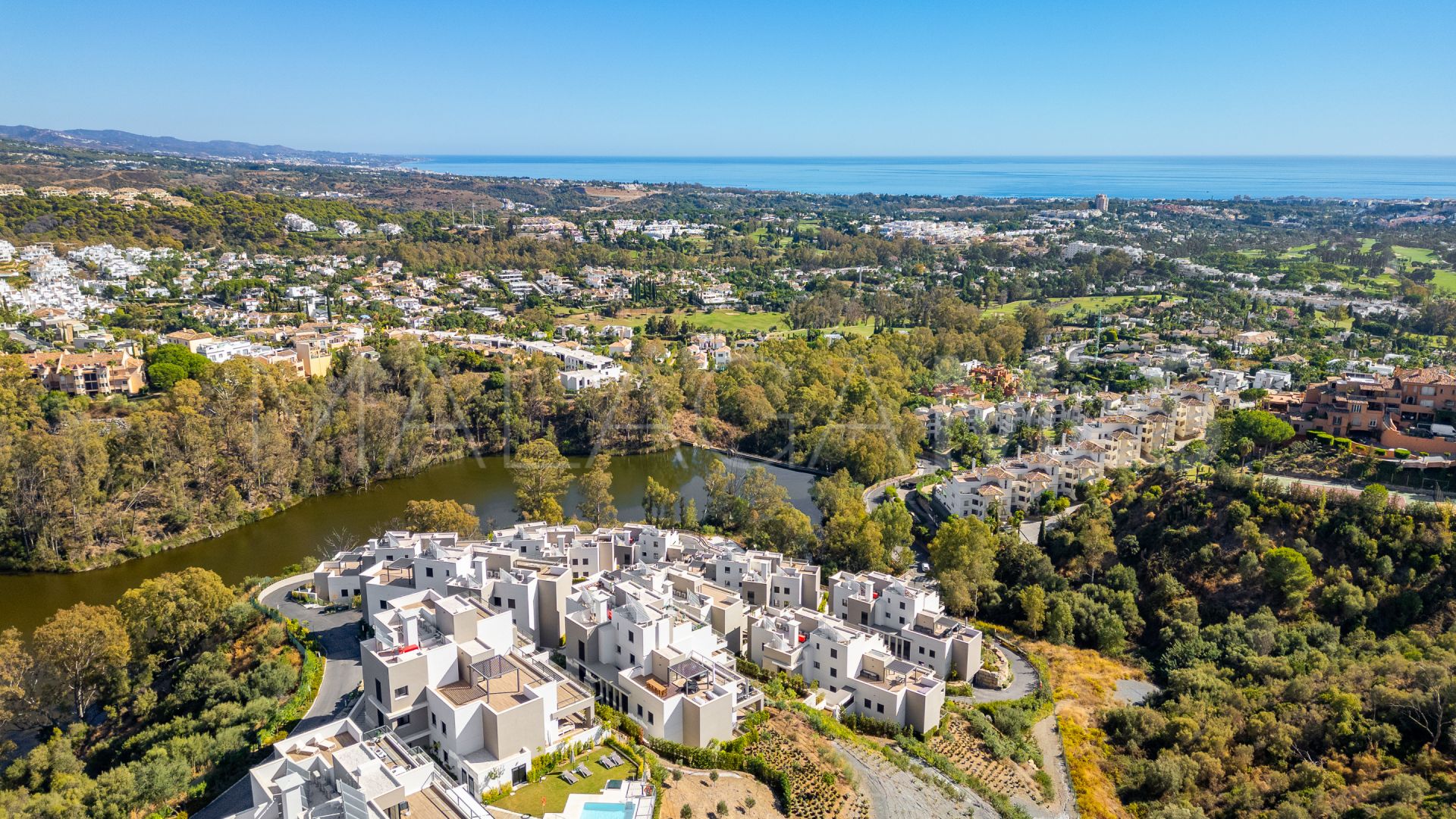 Lägenhet for sale in Marbella Lake