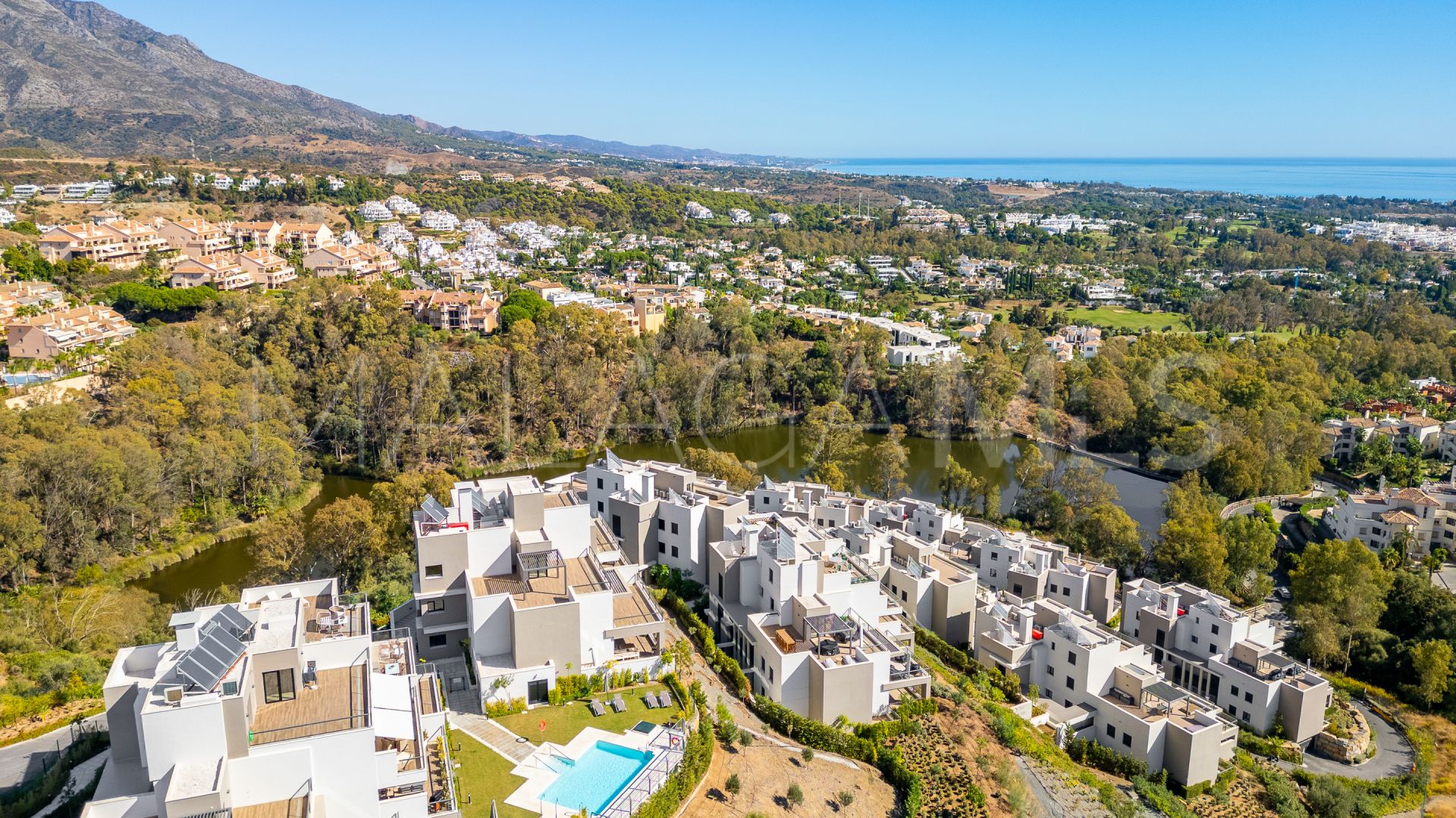 Lägenhet for sale in Marbella Lake