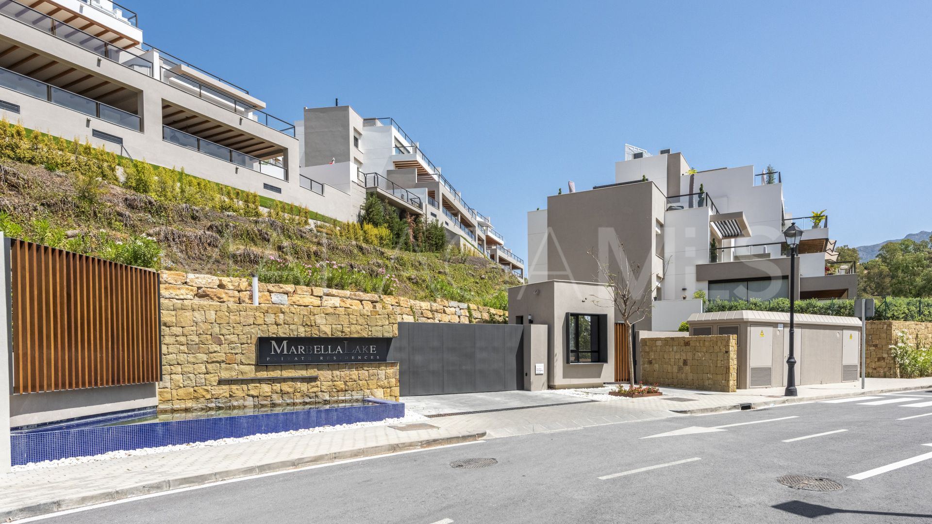 Lägenhet for sale in Marbella Lake