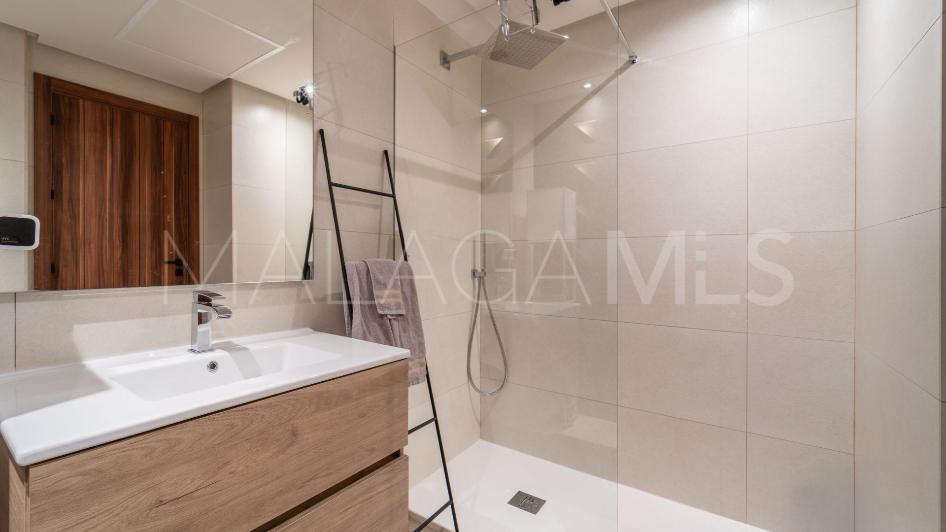 Lägenhet for sale in Marbella Lake