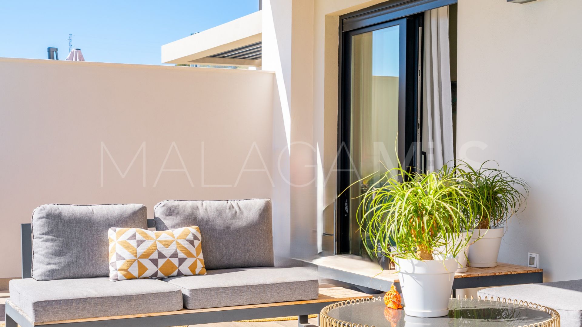 Lägenhet for sale in Marbella Lake