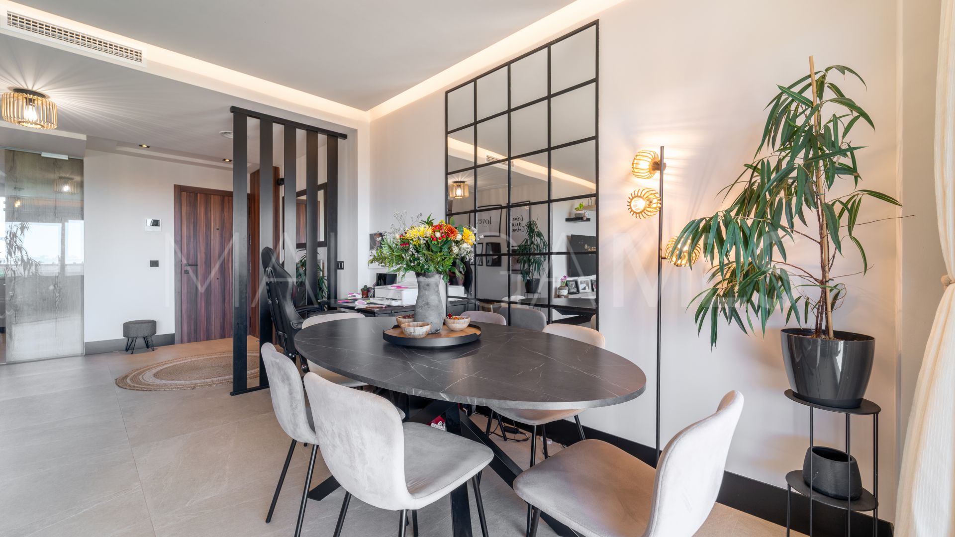 Lägenhet for sale in Marbella Lake