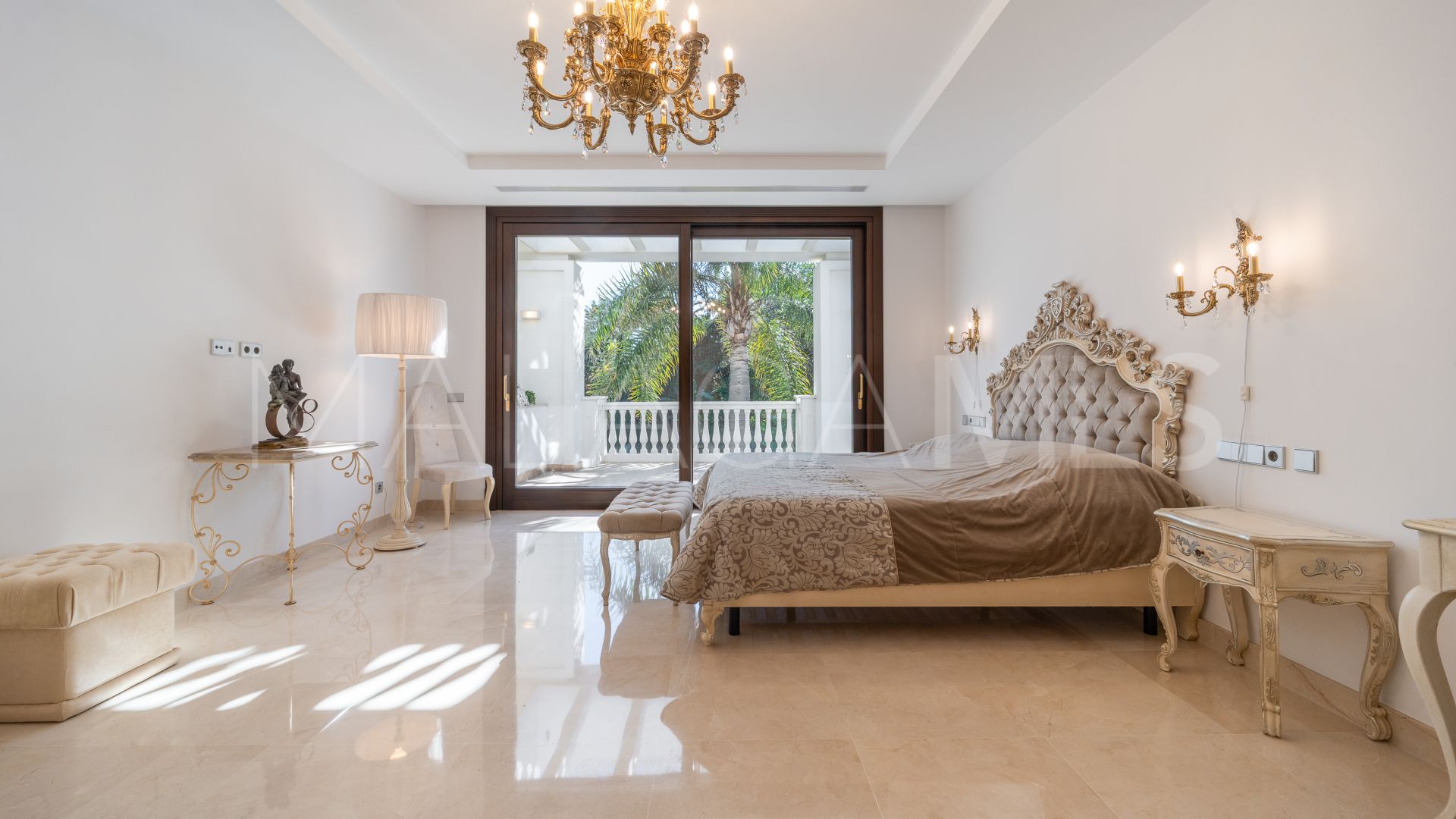 Villa for sale in Casasola