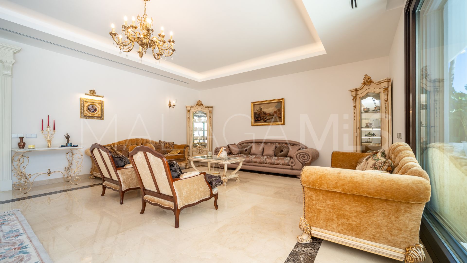 Villa for sale in Casasola