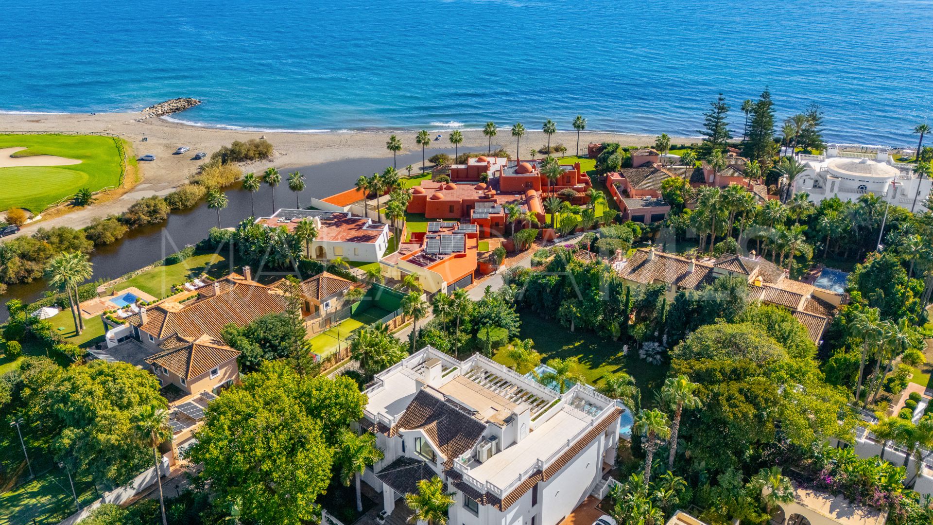 Villa for sale in Casasola