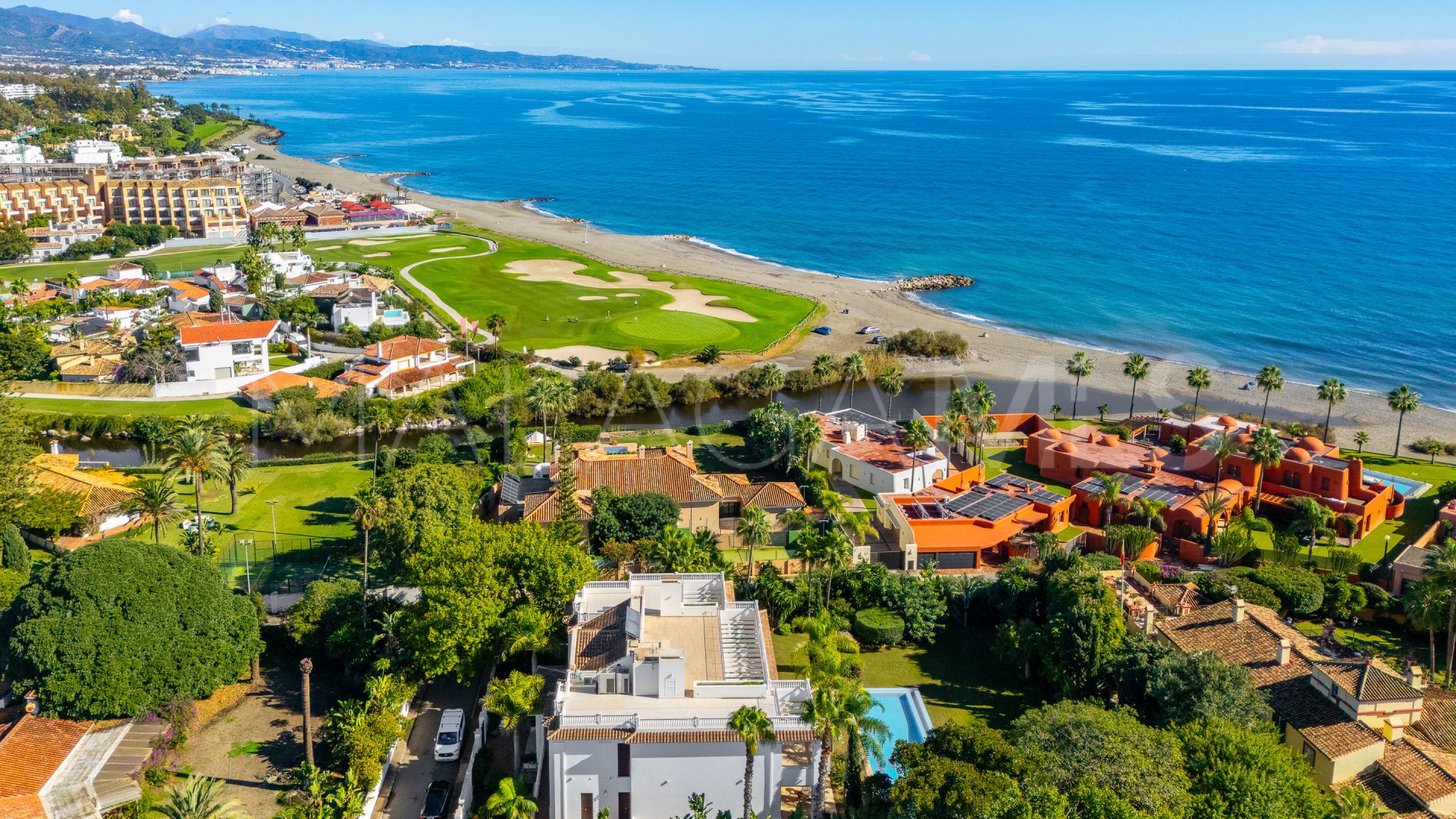 Villa for sale in Casasola