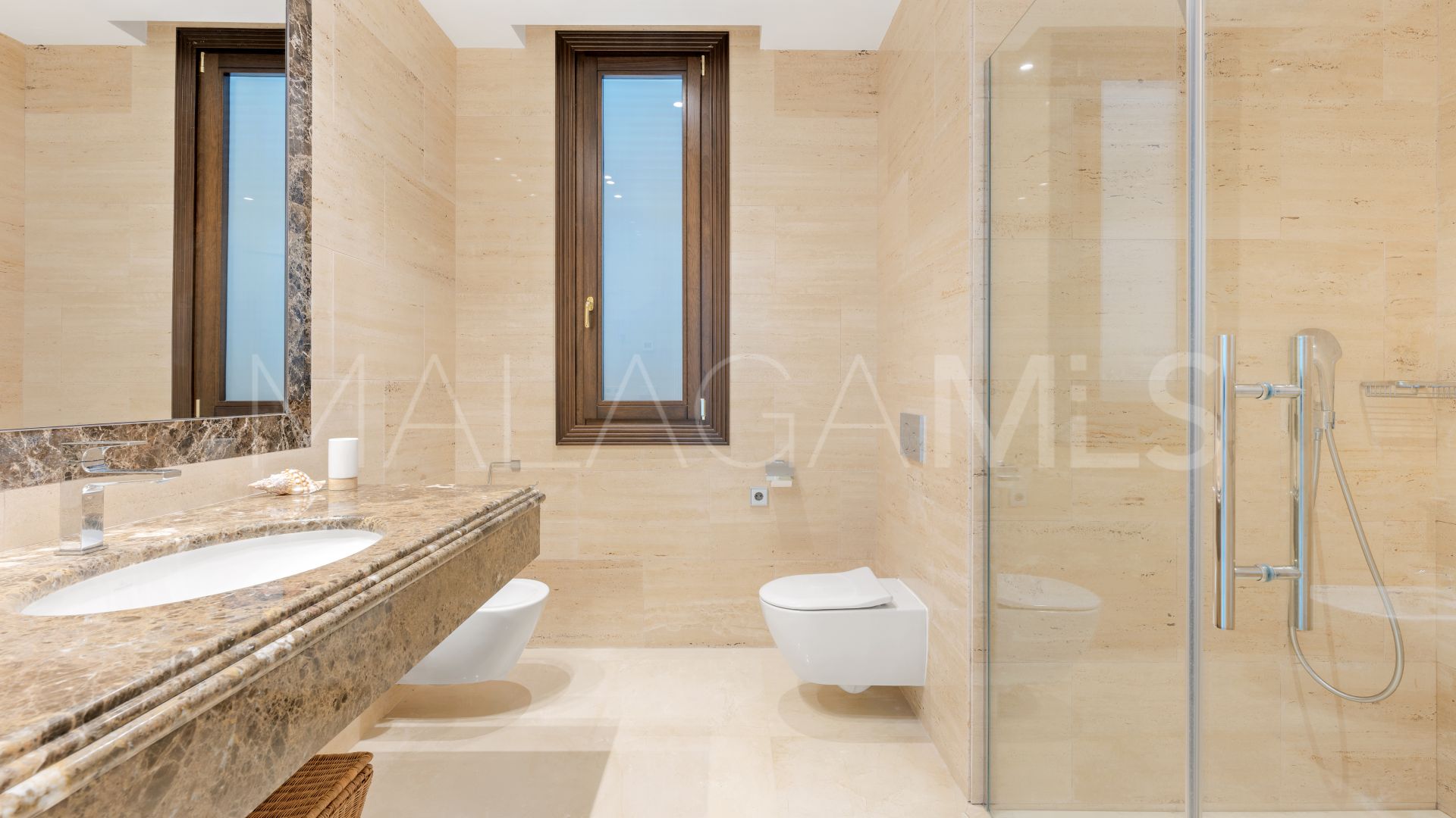 Villa for sale in Casasola