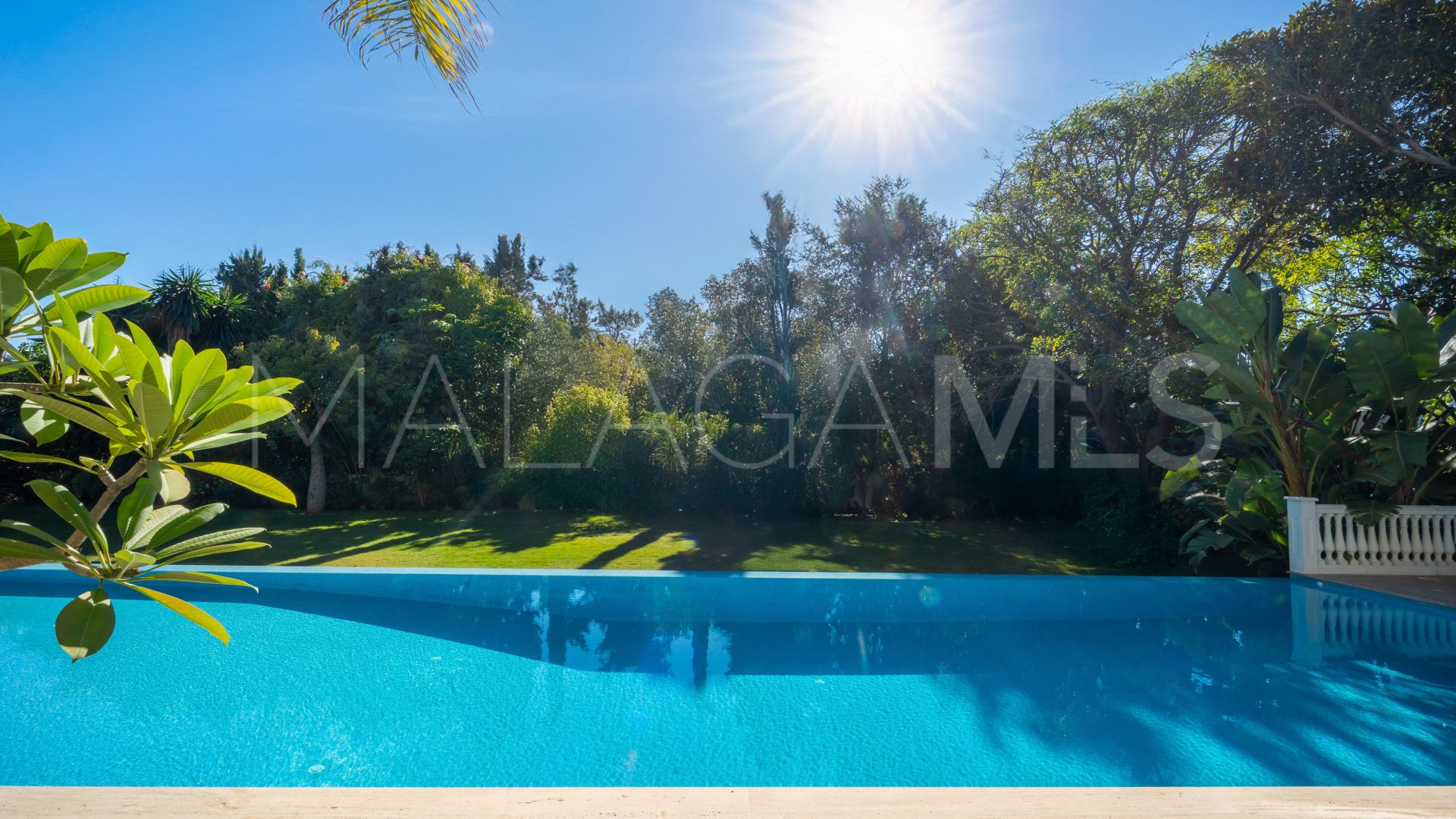 Villa for sale in Casasola