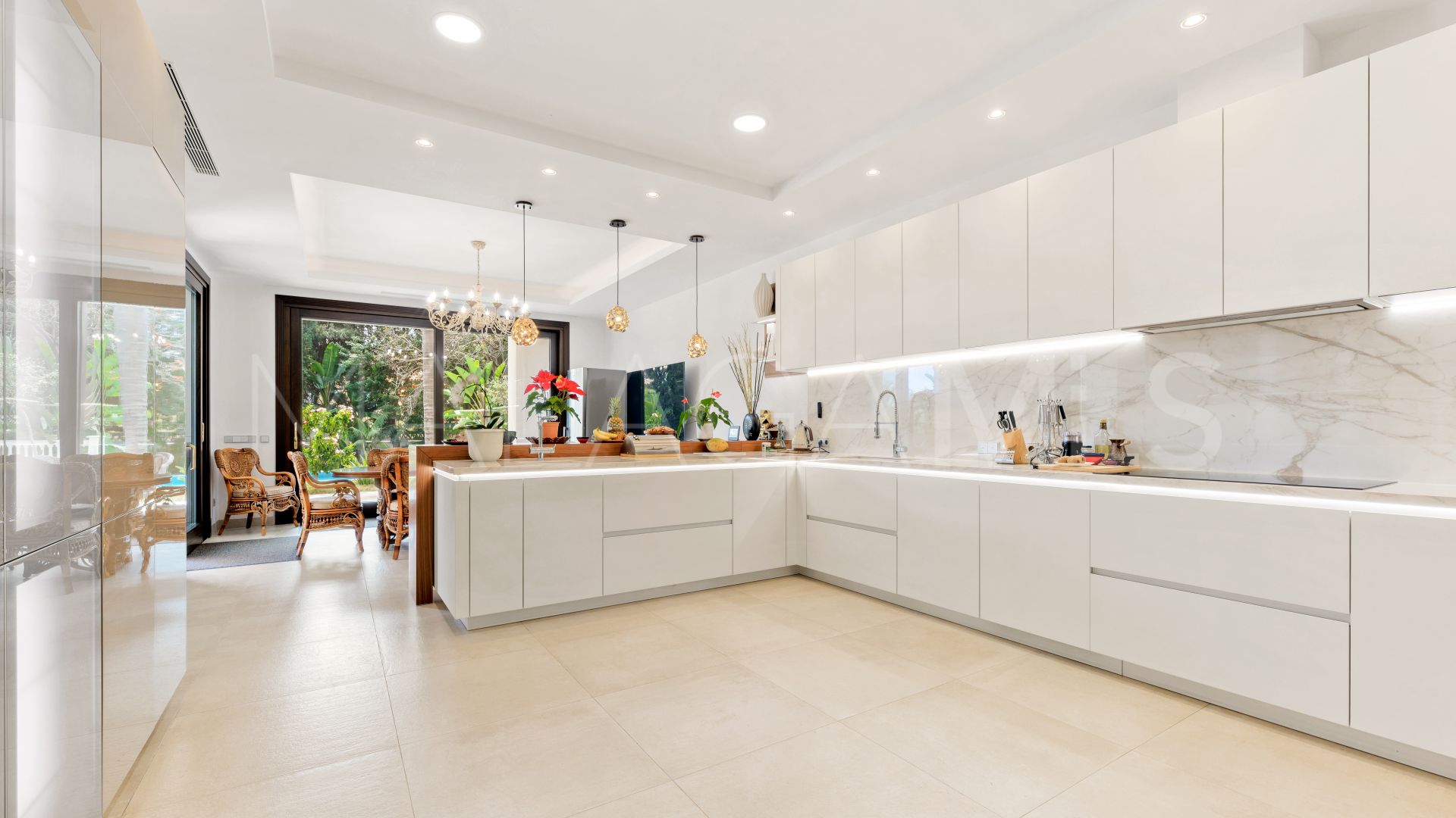 Villa for sale in Casasola