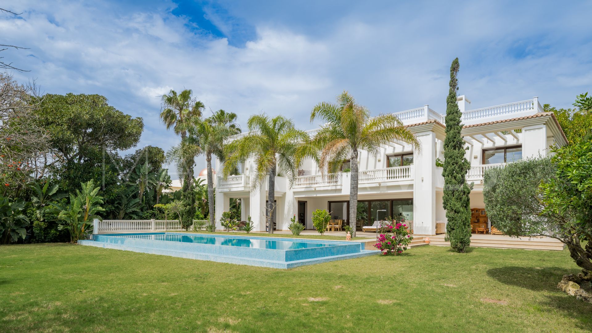 Villa for sale in Casasola