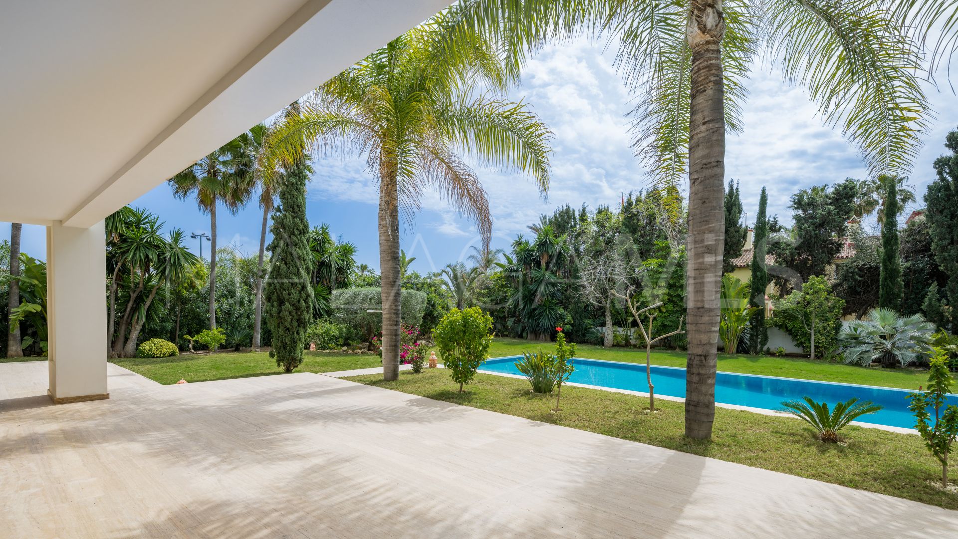 Villa for sale in Casasola